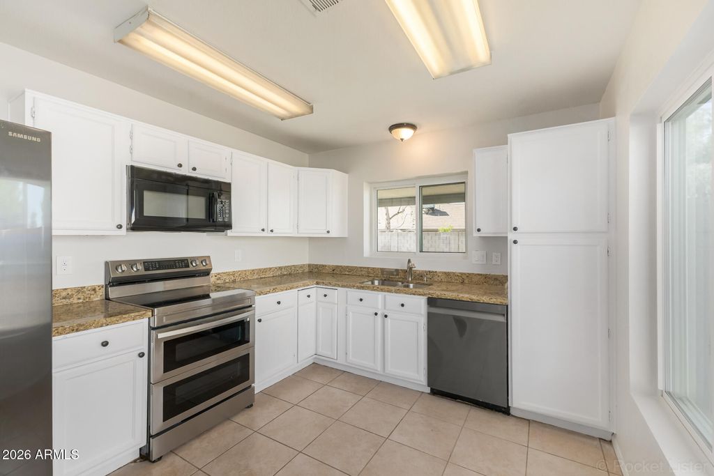 Photo of 5252 N 102nd Avenue, Glendale, AZ 85307 (MLS # 6996415)