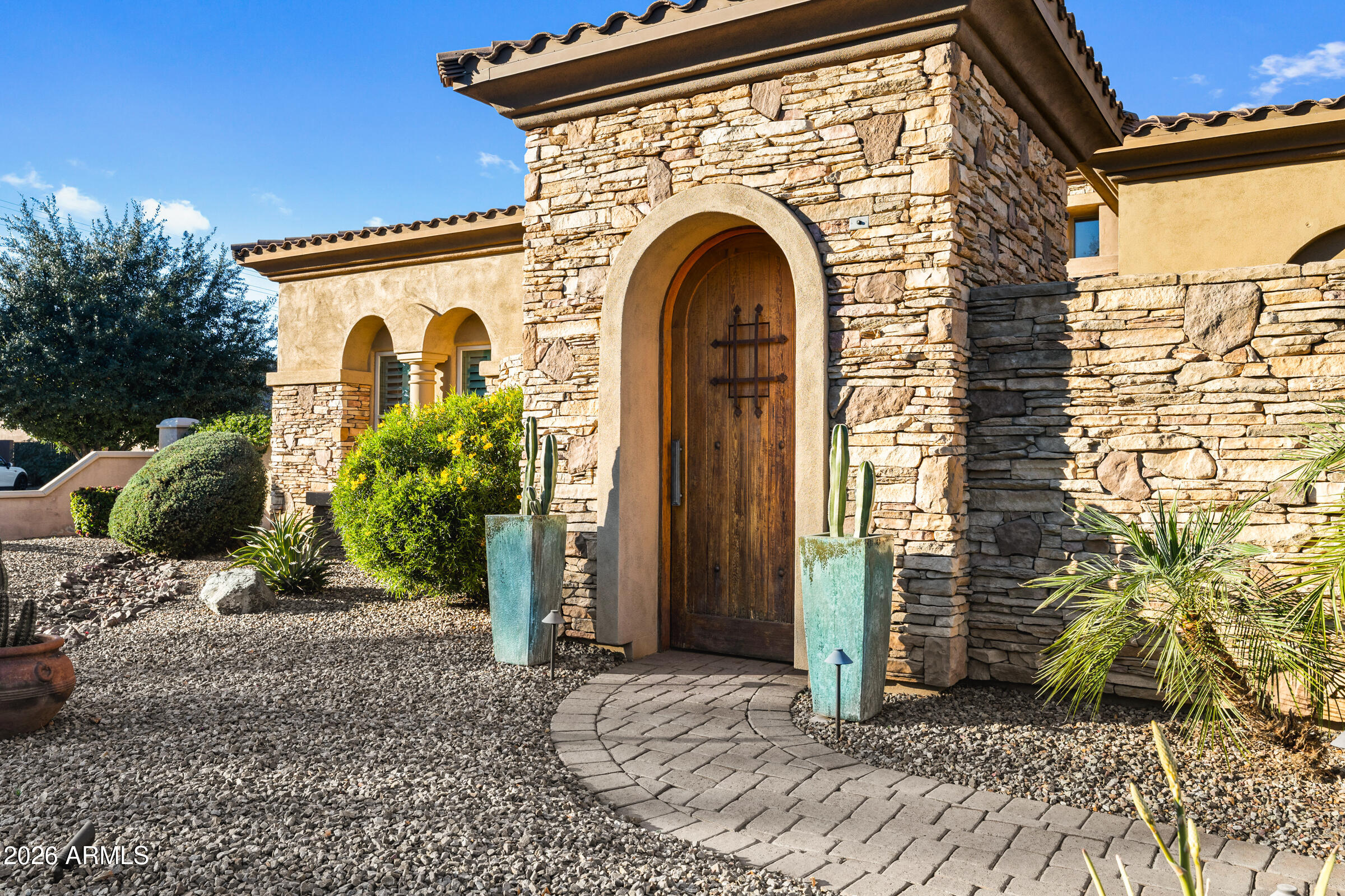 8832 E WETHERSFIELD Road