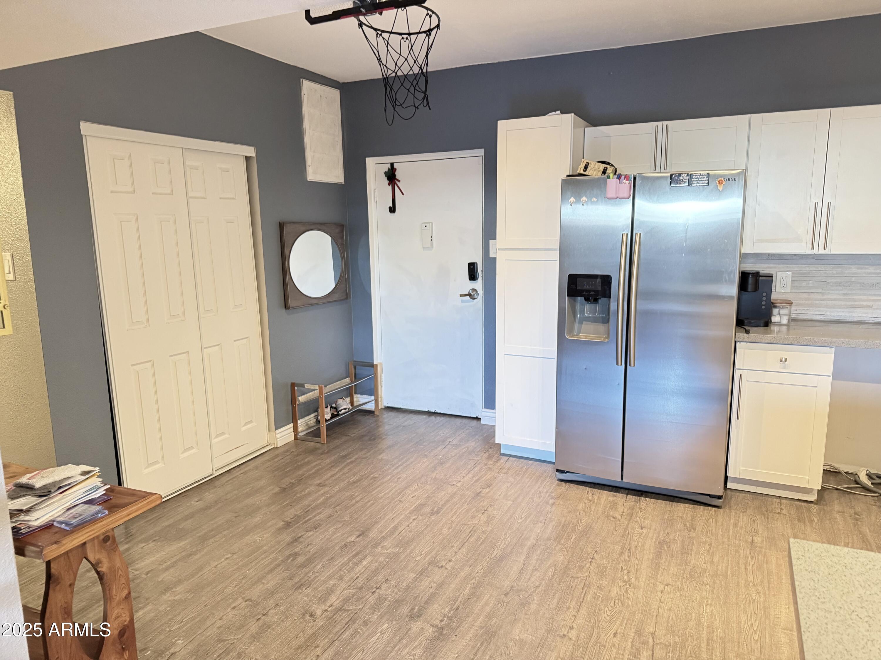 357 E THOMAS Road A105