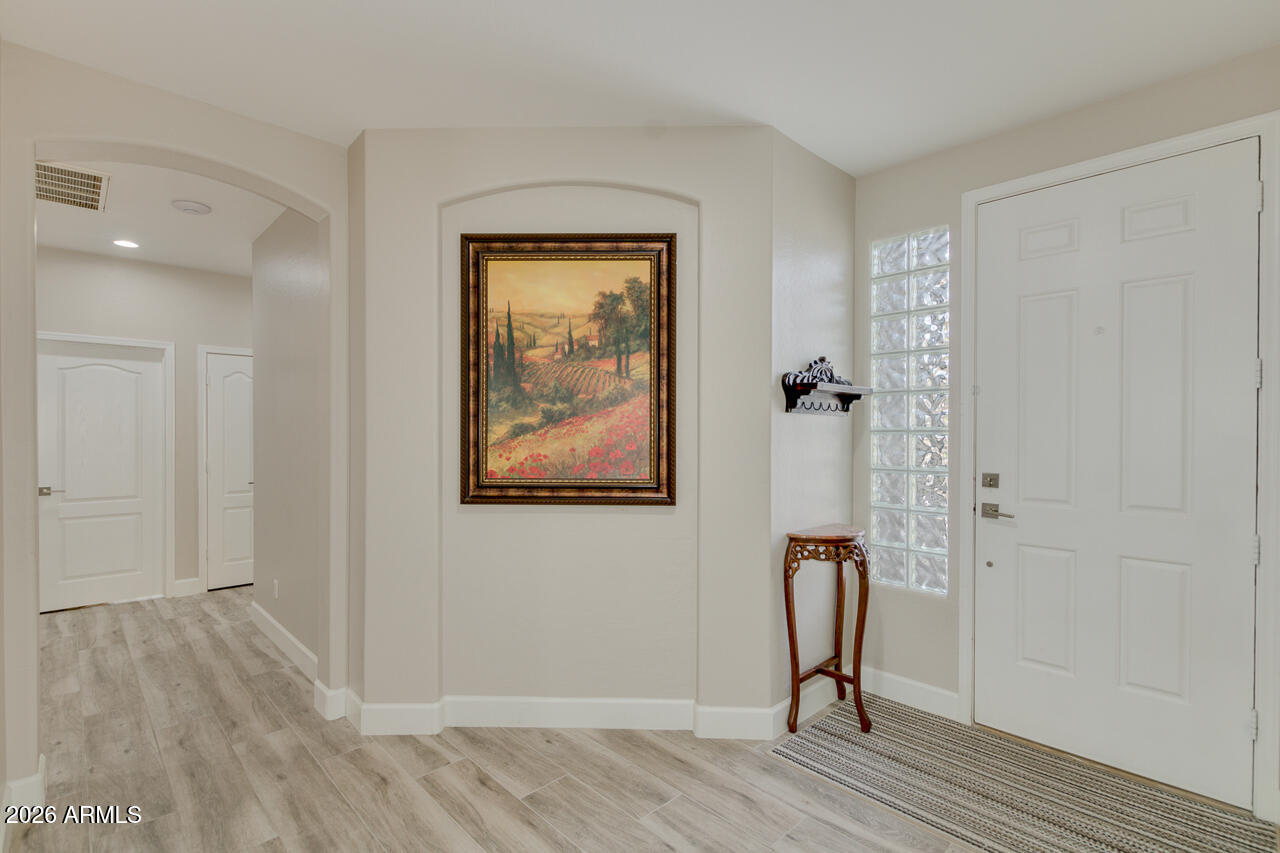 181 W BIRCHWOOD Place