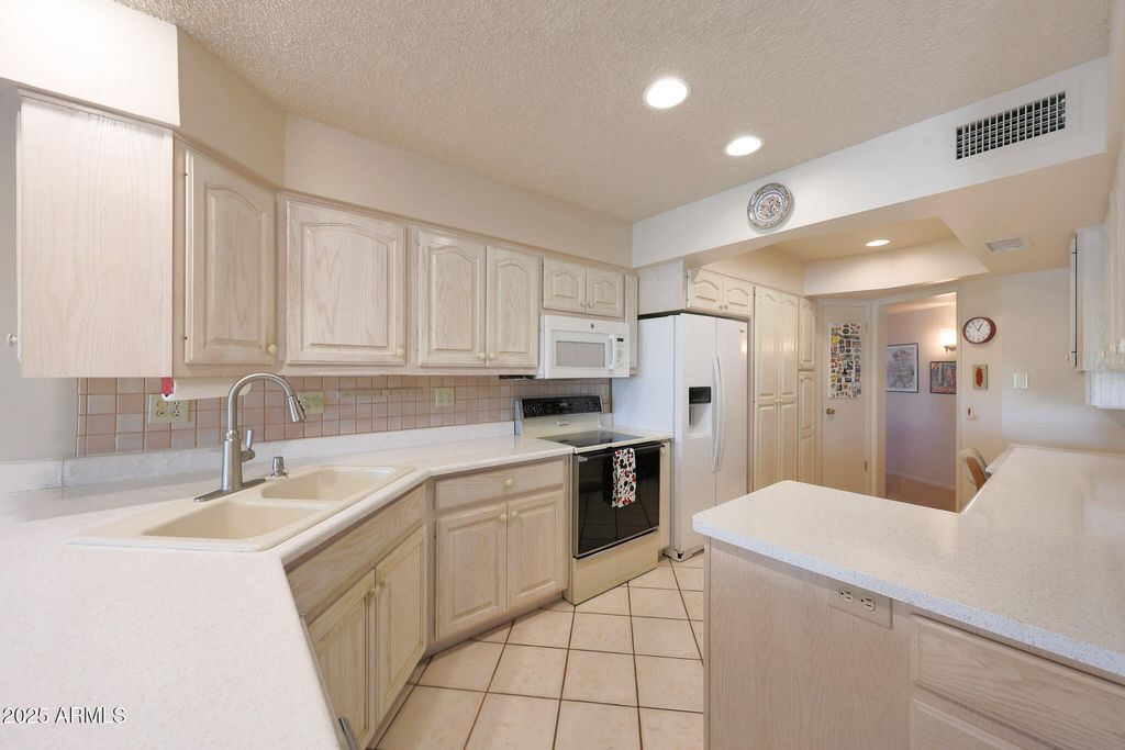 Photo of 11006 W Acacia Drive, Sun City, AZ 85373 (MLS # 6921364)