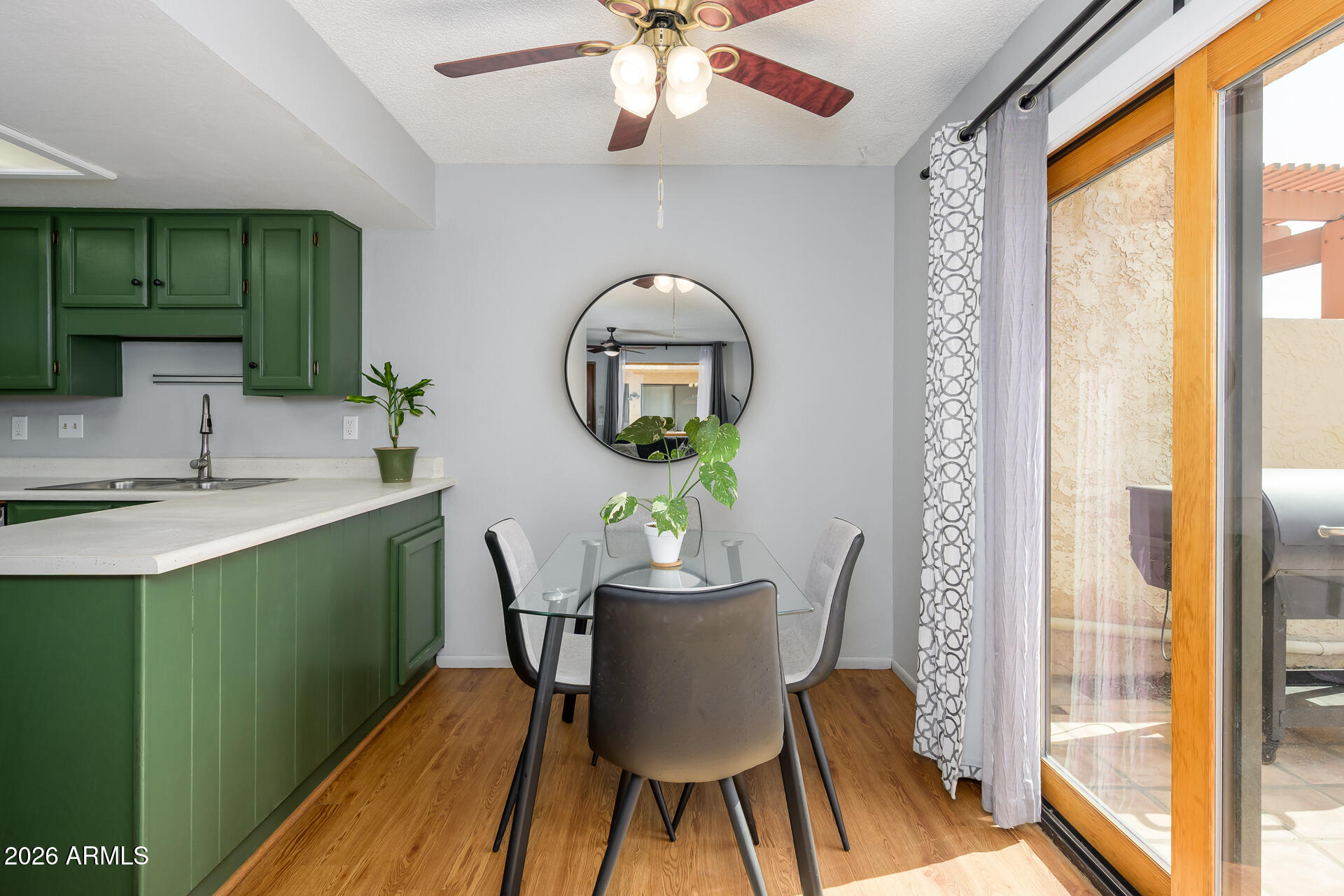 834 E FOUNTAIN Street 4