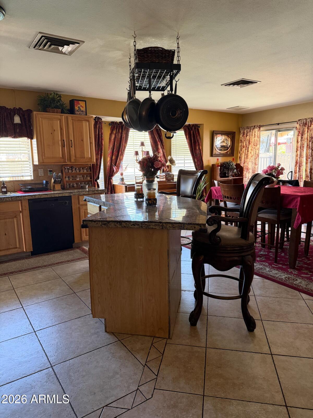 6422 W CORTEZ Street