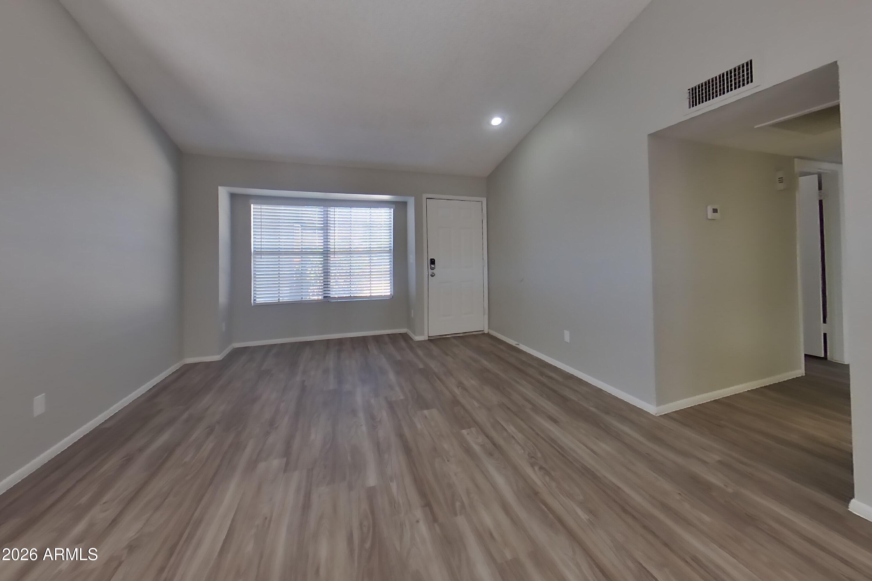 1010 W BLACKHAWK Drive