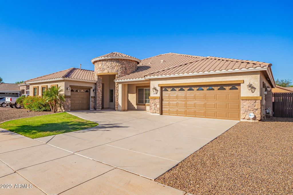 Photo of 21942 E Rosa Road, Queen Creek, AZ 85142 (MLS # 6951243)