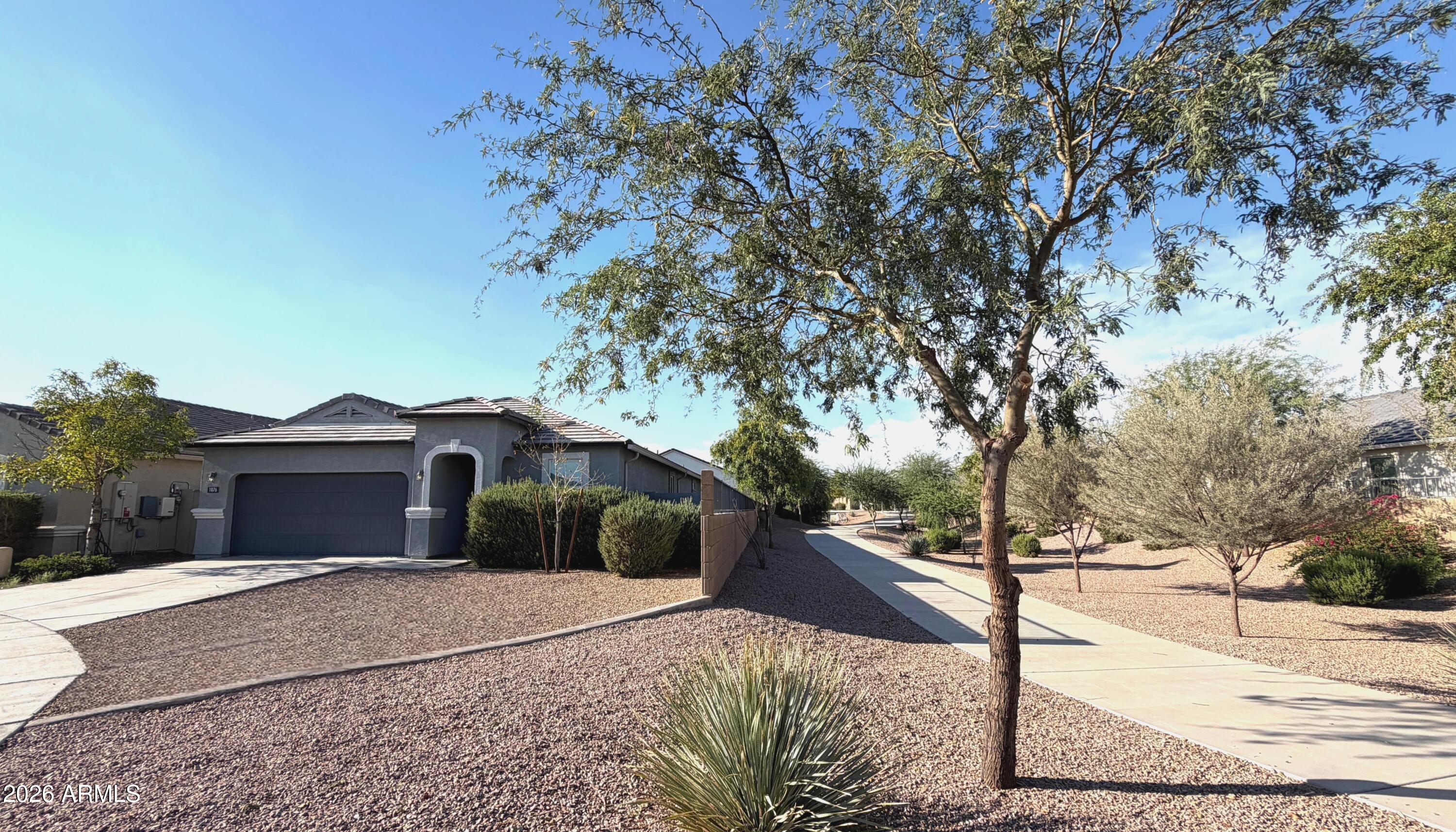 1076 W SAND CANYON Court