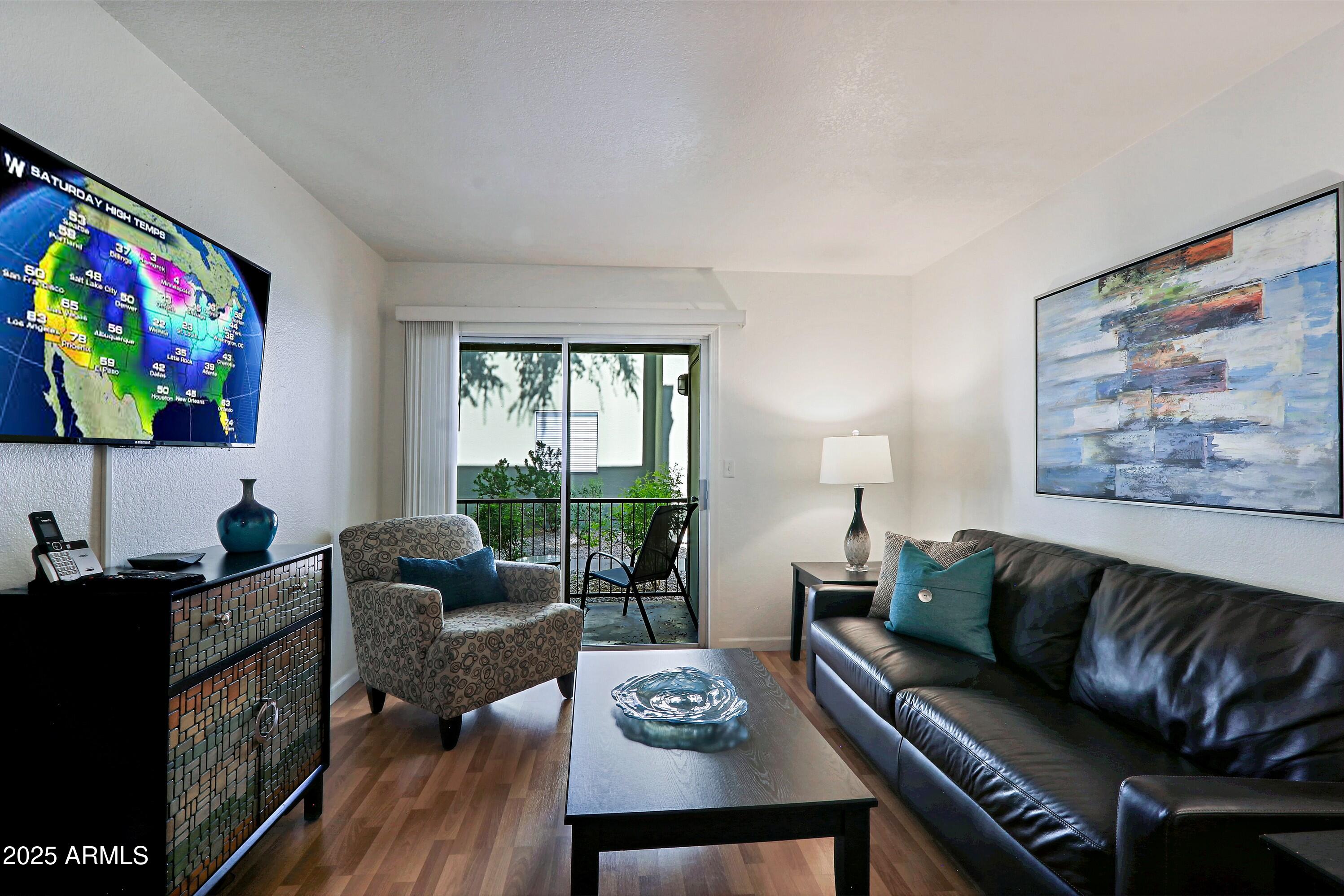 740 W Elm Street 116