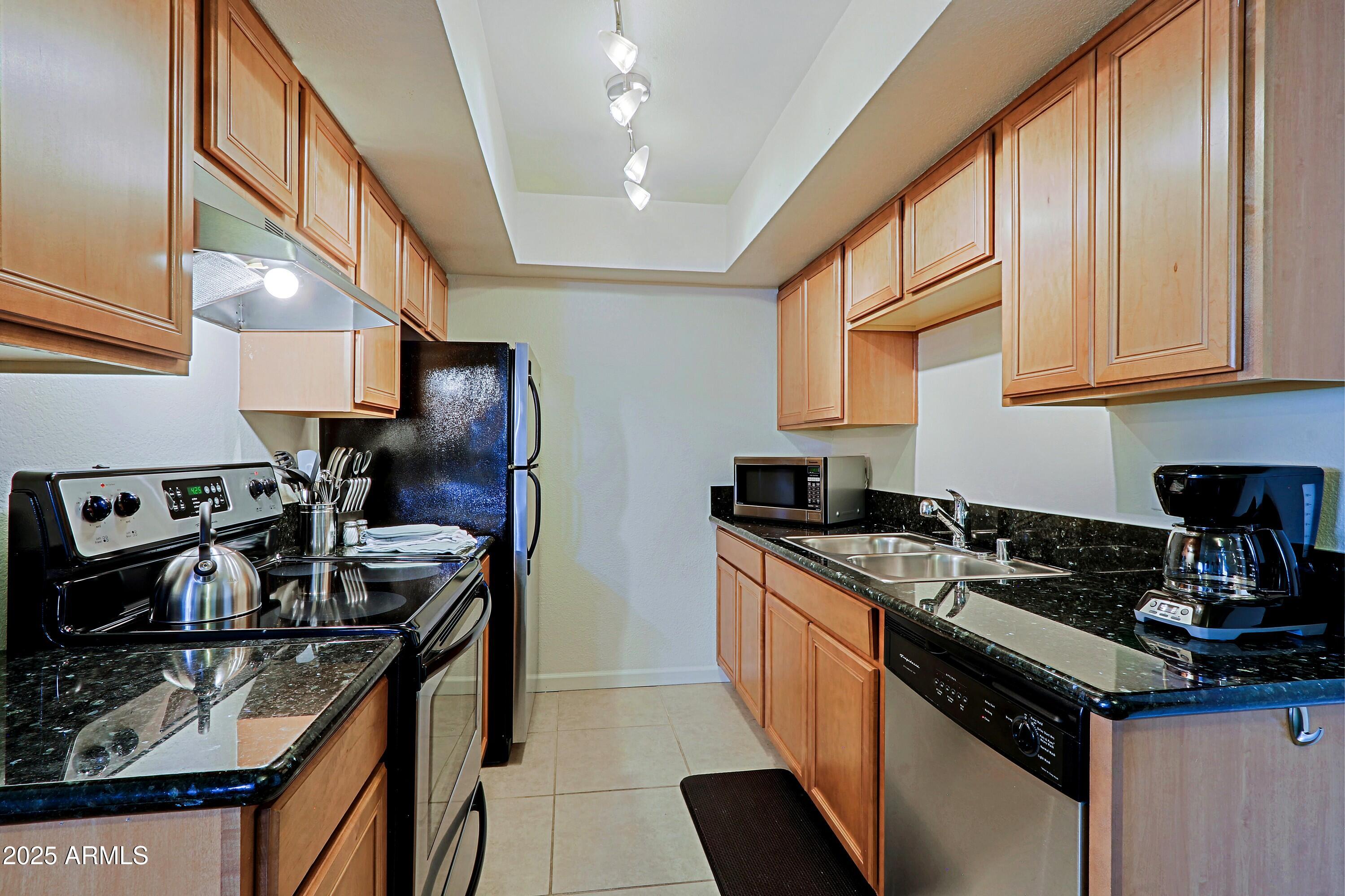 740 W Elm Street 116