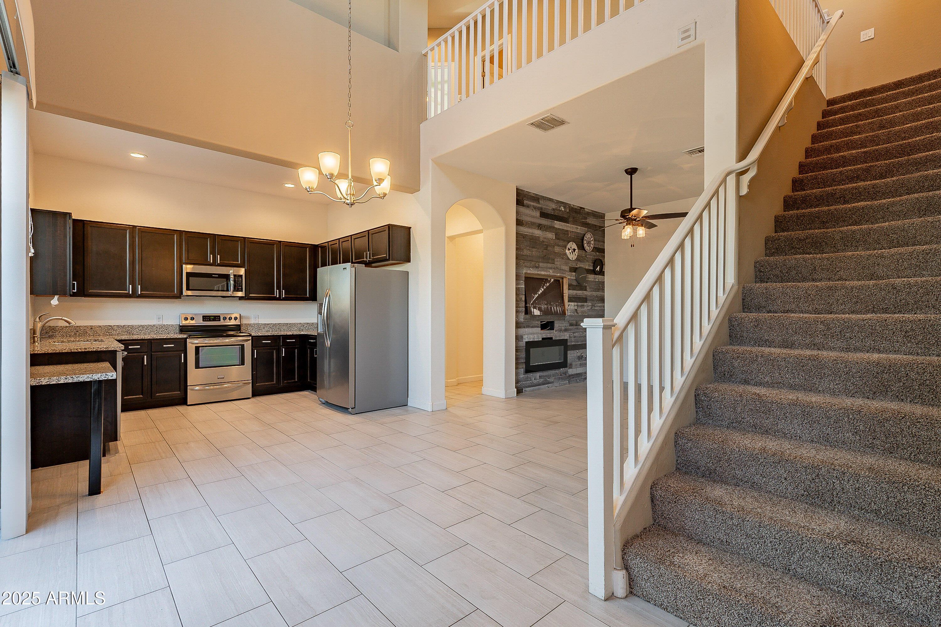 1367 S COUNTRY CLUB Drive 1276