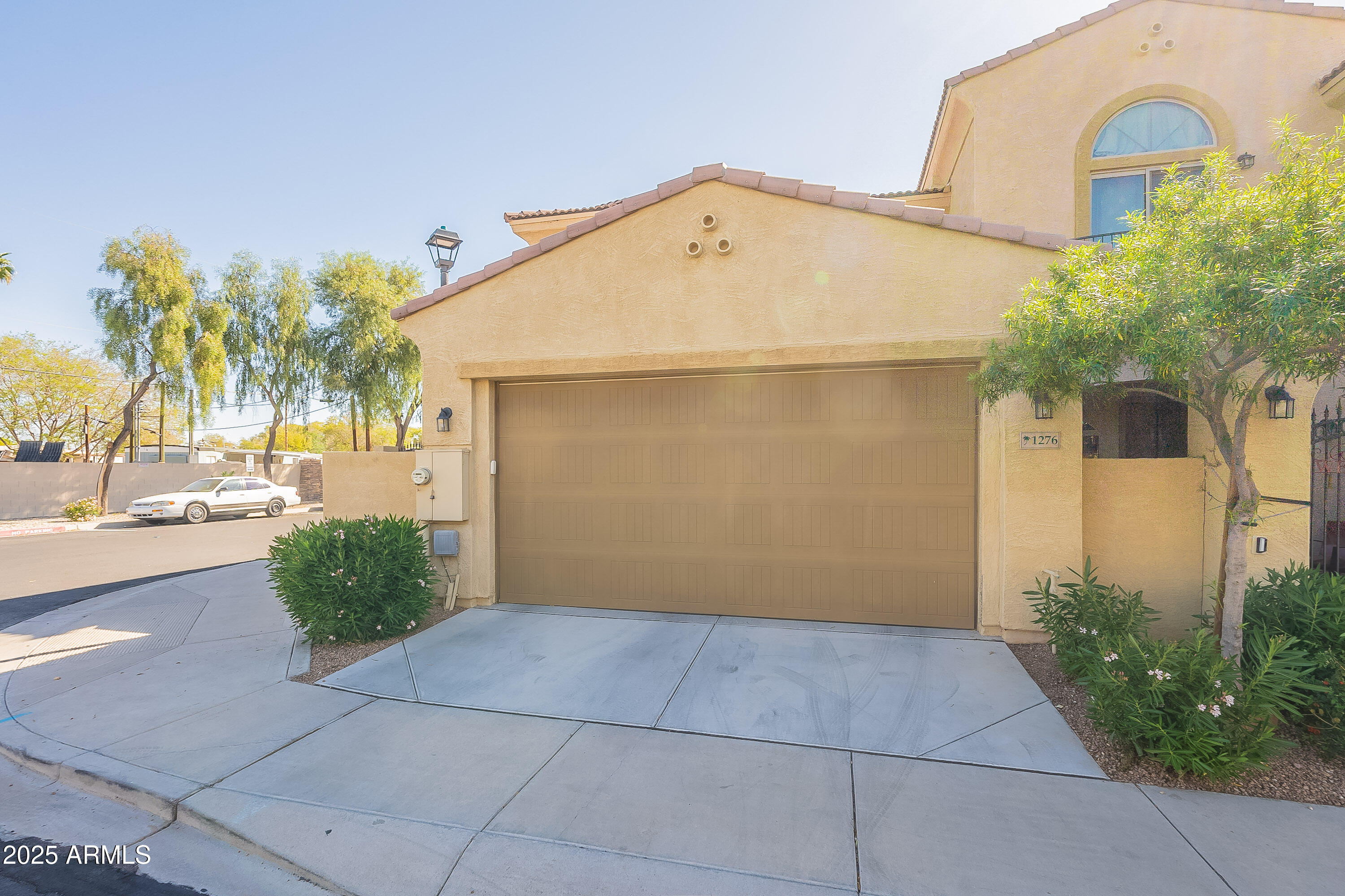 1367 S COUNTRY CLUB Drive 1276