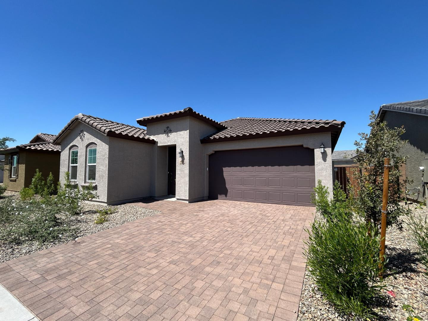 5974 N 192nd Drive