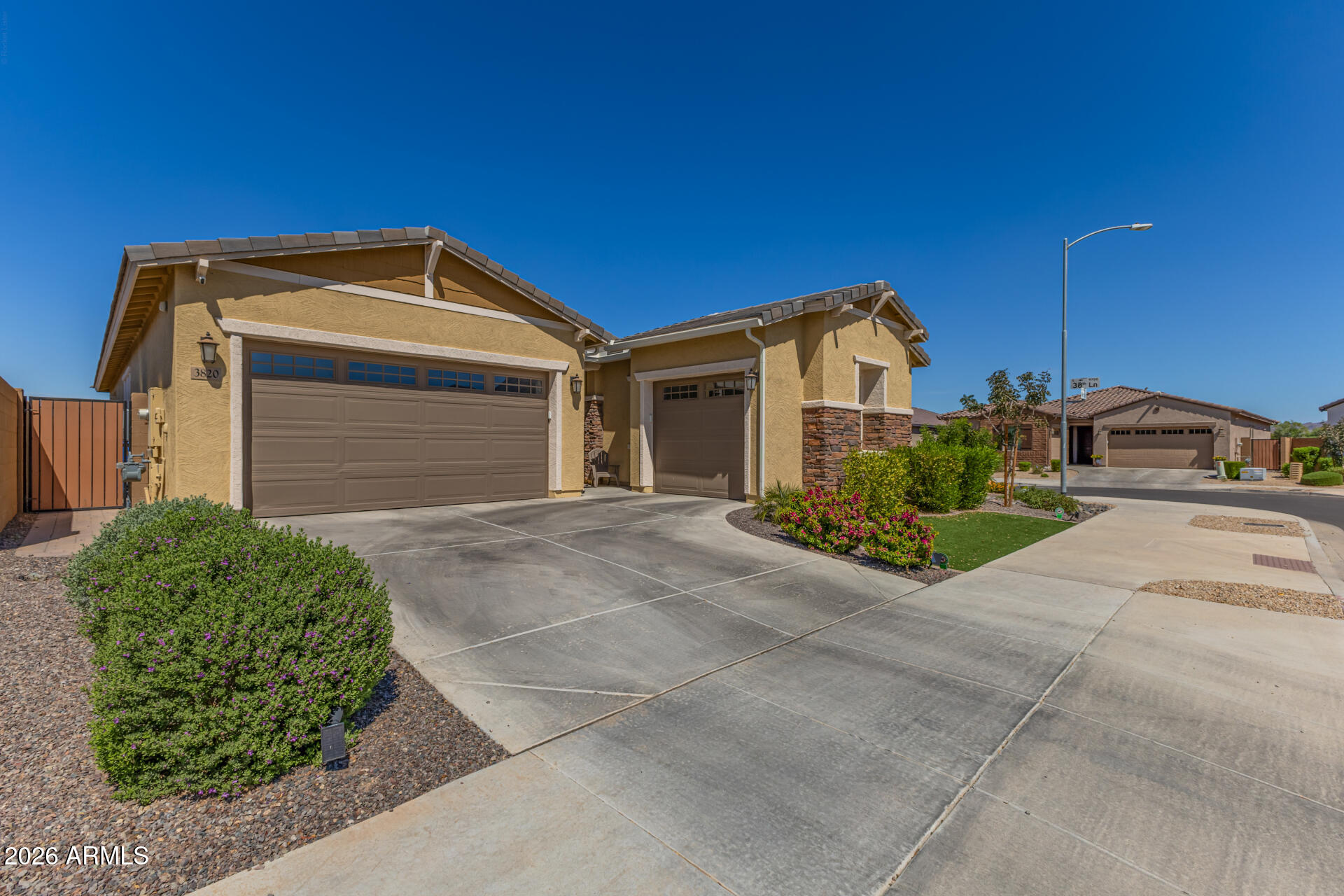 3820 W MCNEIL Street