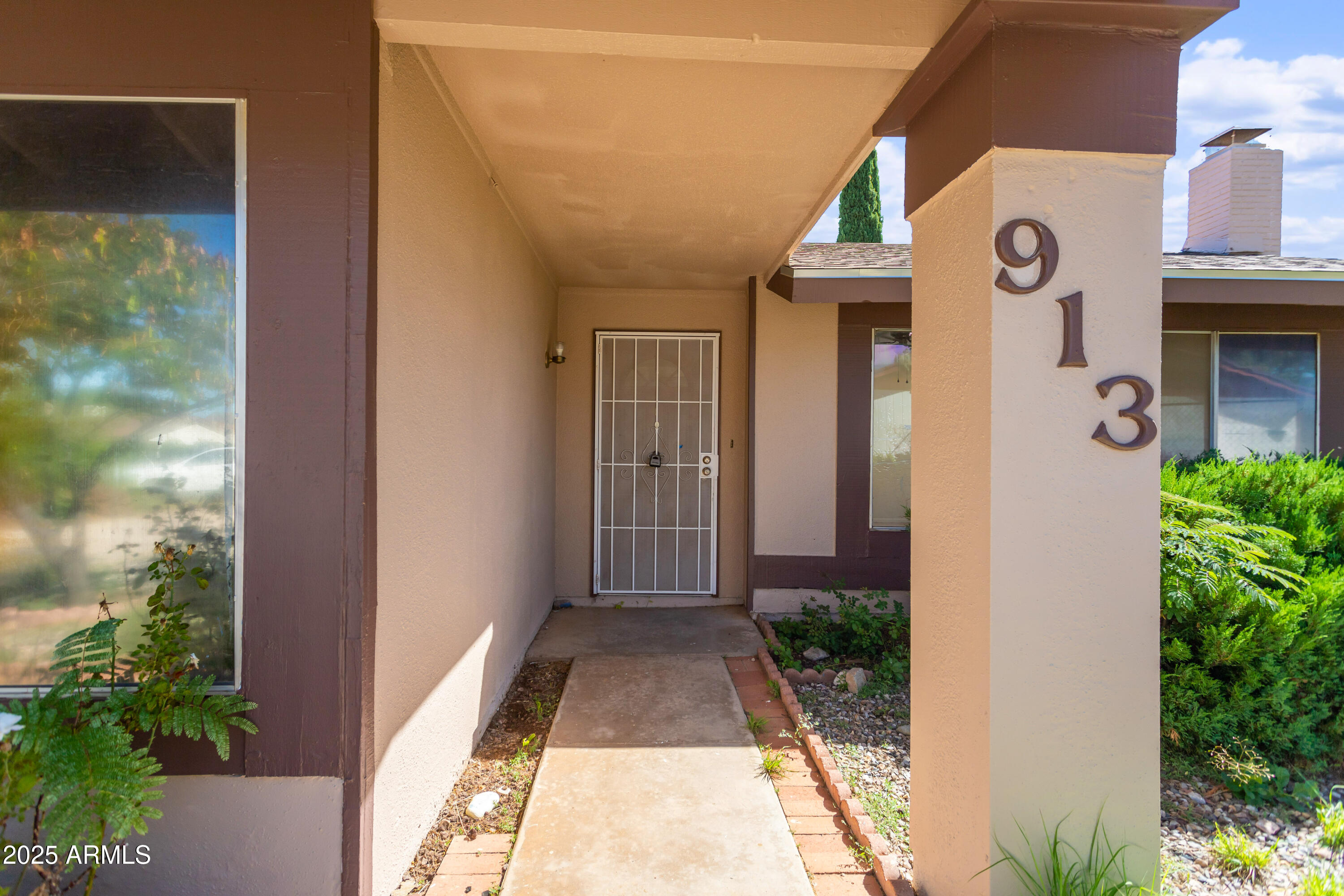 913 PLAZA DEL GADO --