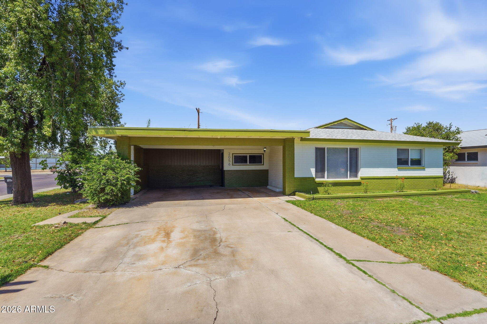 2056 W Marlette Avenue