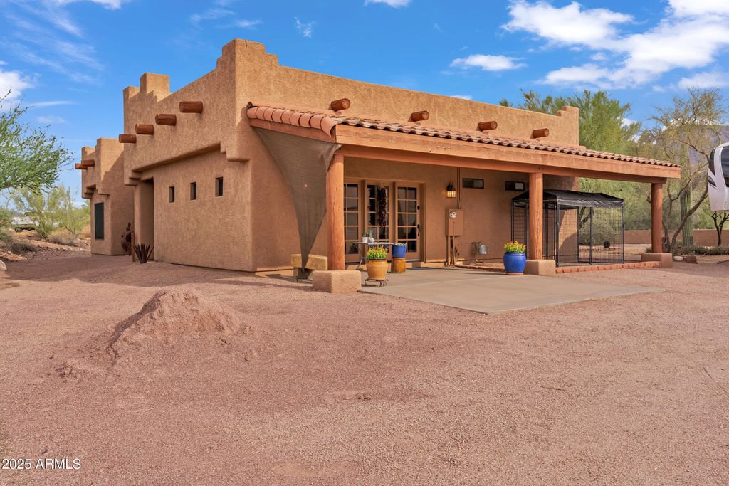 Photo of 613 S Val Vista Road, Apache Junction, AZ 85119 (MLS # 6932429)