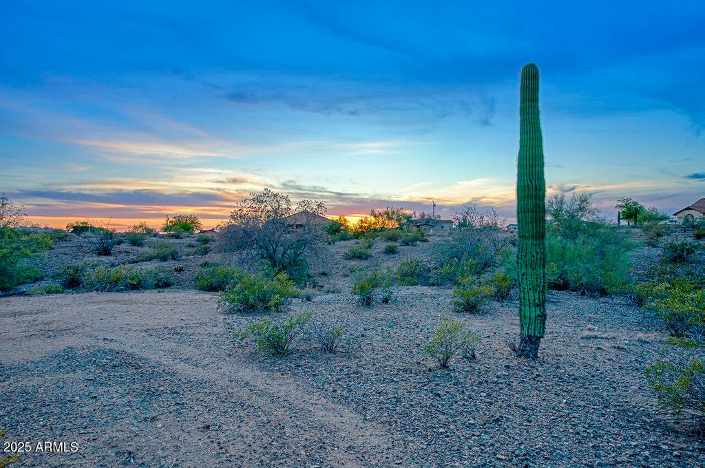 Photo of 0 N 92nd Ave #26, Peoria, AZ 85383 (MLS # 6865361)