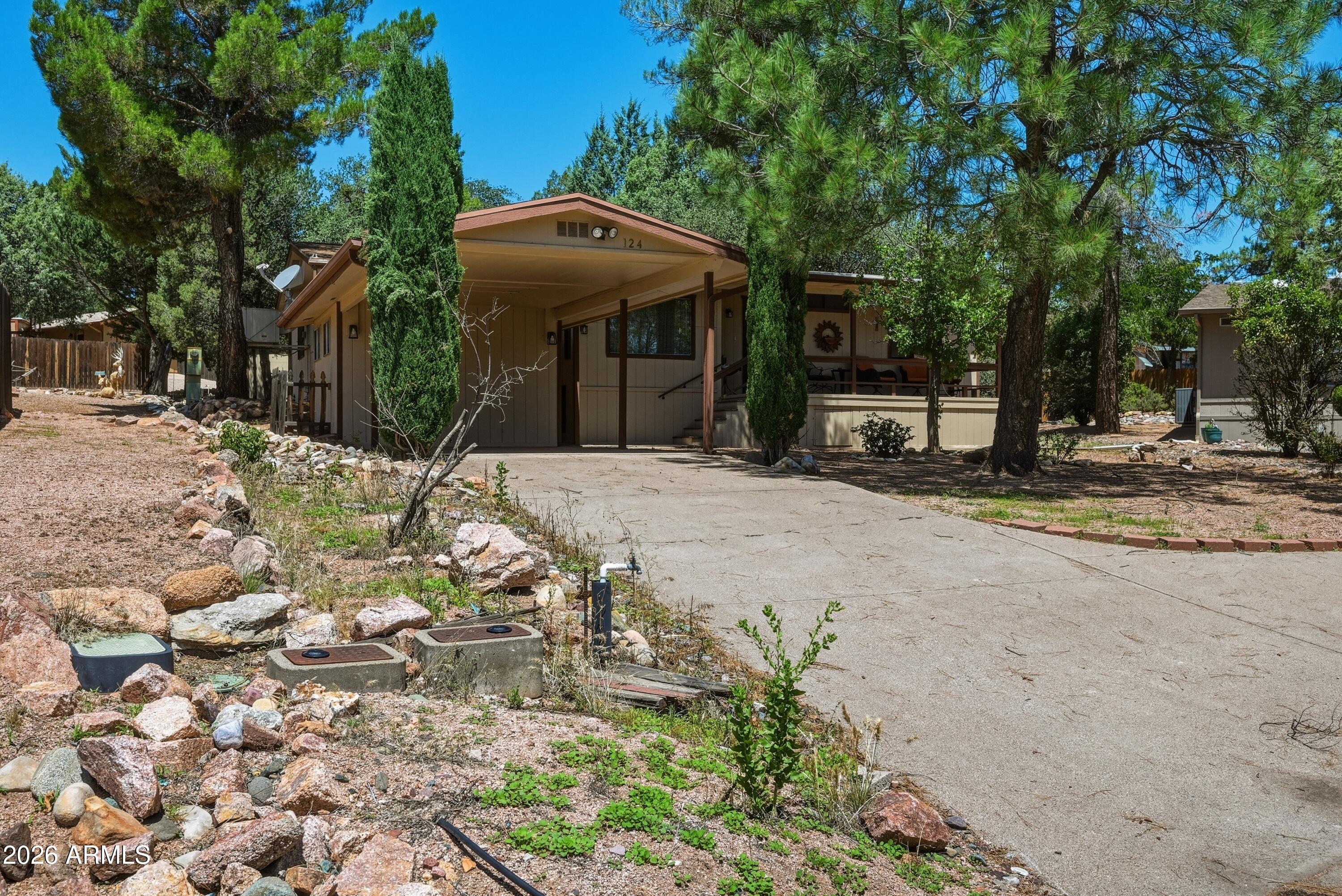 124 S BIRCHWOOD Circle