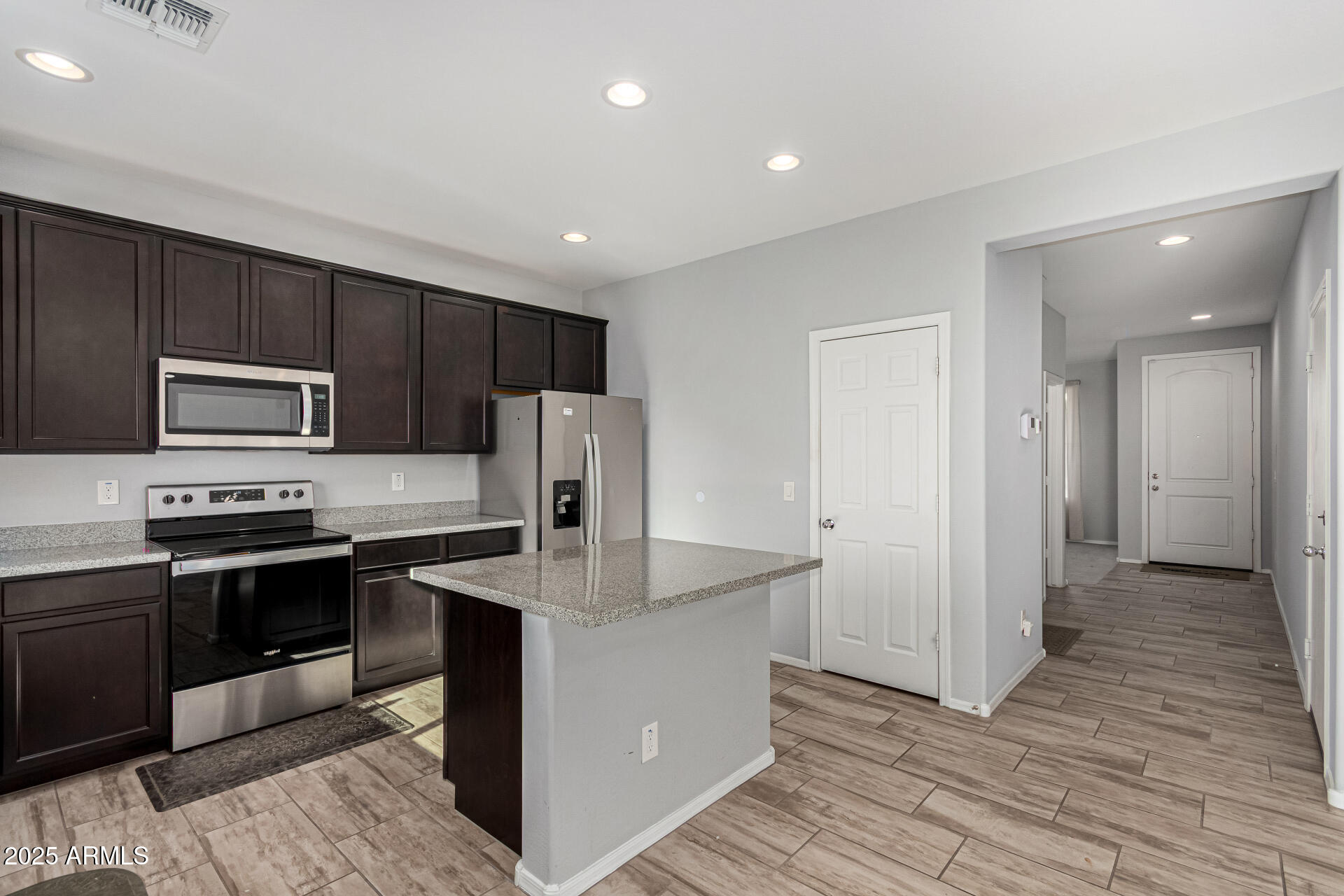 17569 W COUNTRY CLUB Terrace