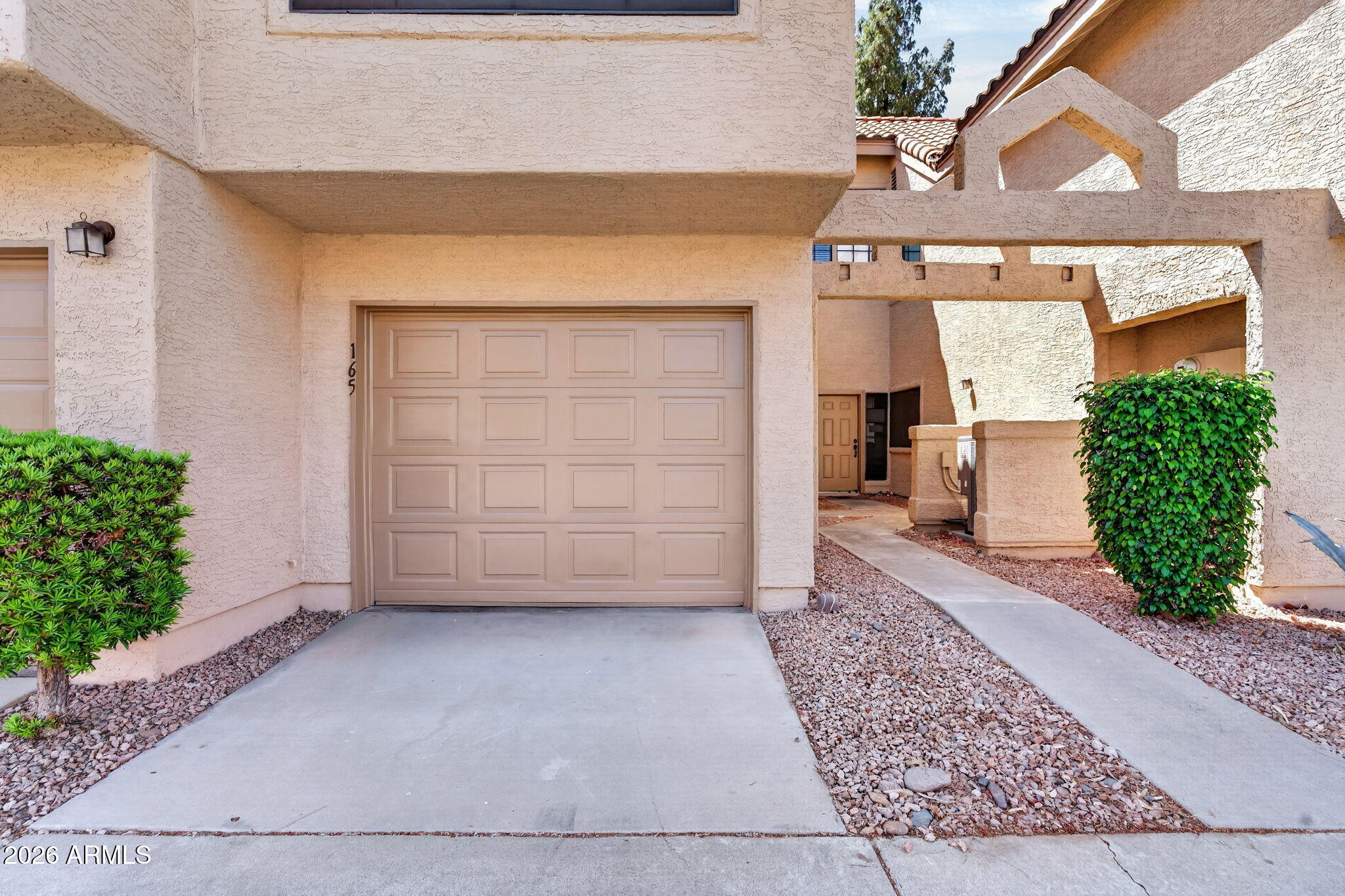 1001 N PASADENA -- 165