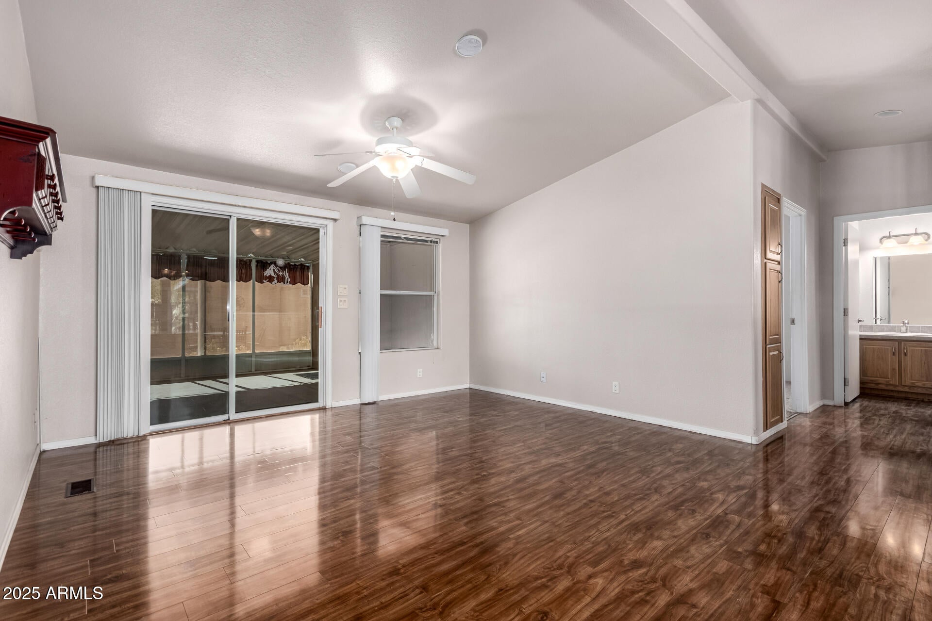 155 E RODEO Road 64