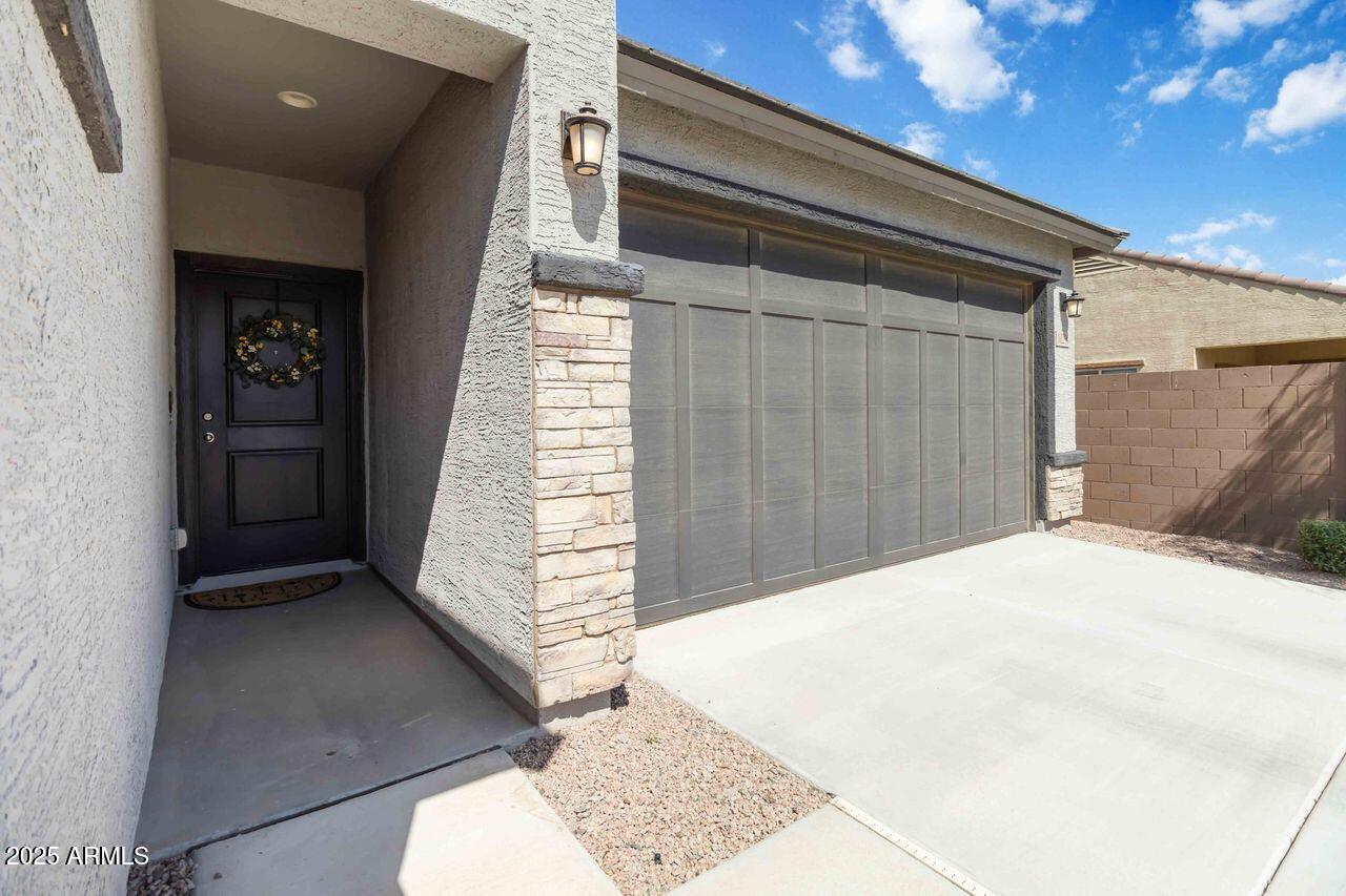 18294 N PRESLEY Lane