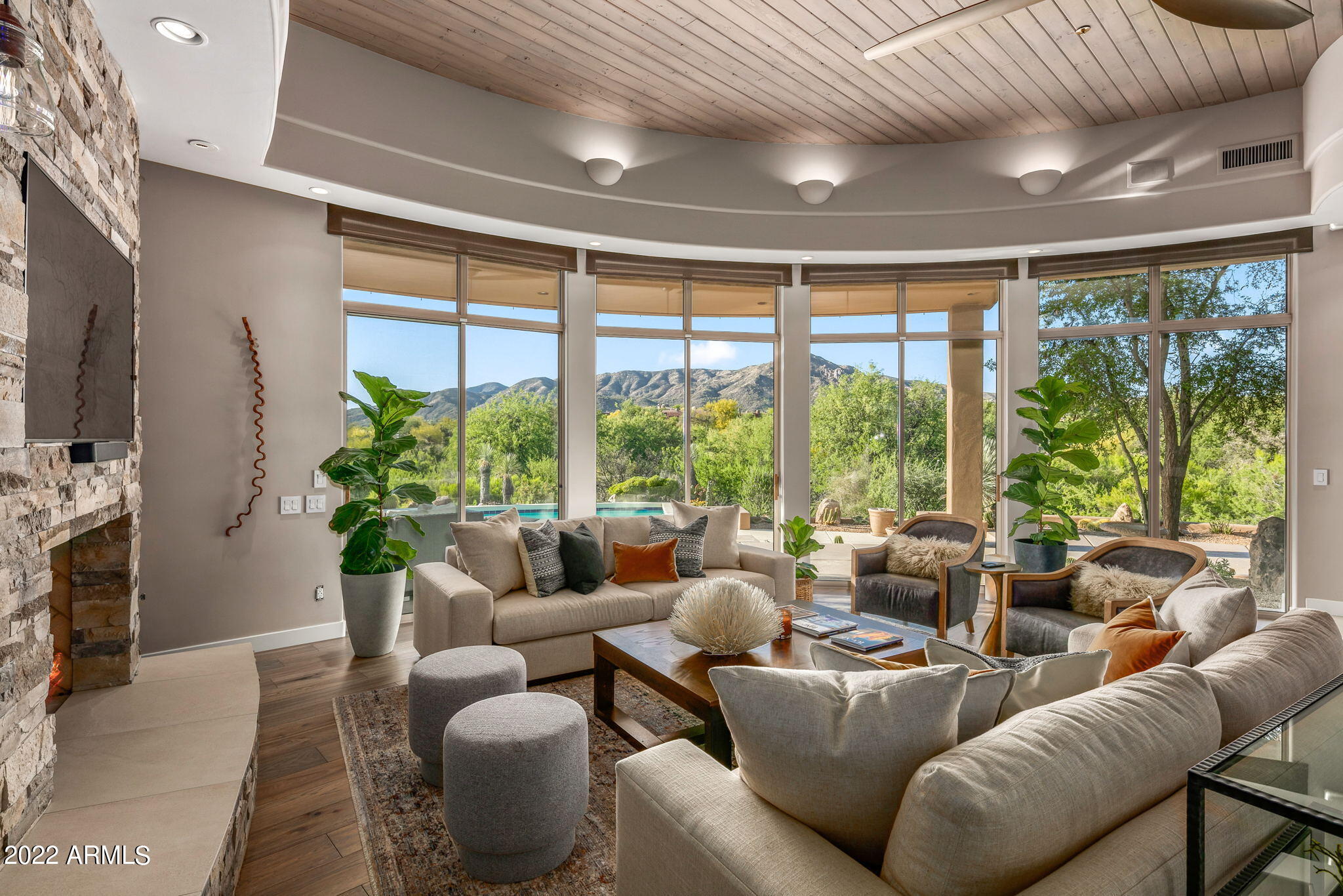 DESERT MOUNTAIN - Residential