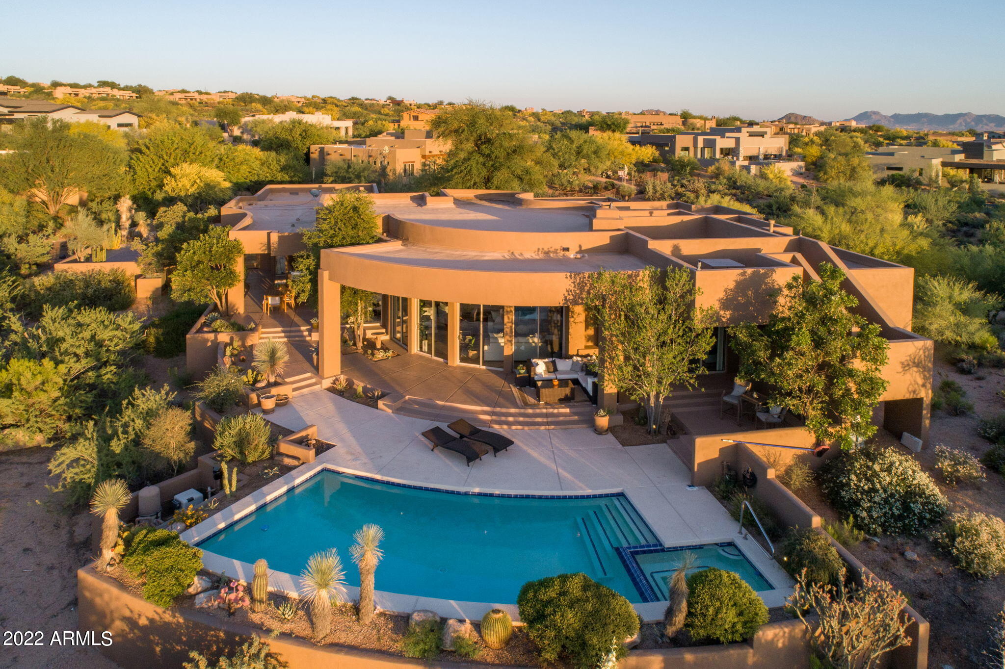 DESERT MOUNTAIN - Residential