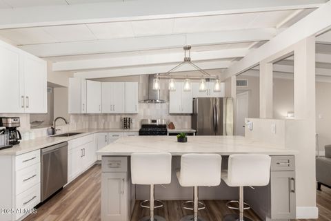 Photo of 5833 N 10th Street, Phoenix, AZ 85014 (MLS # 6926264)