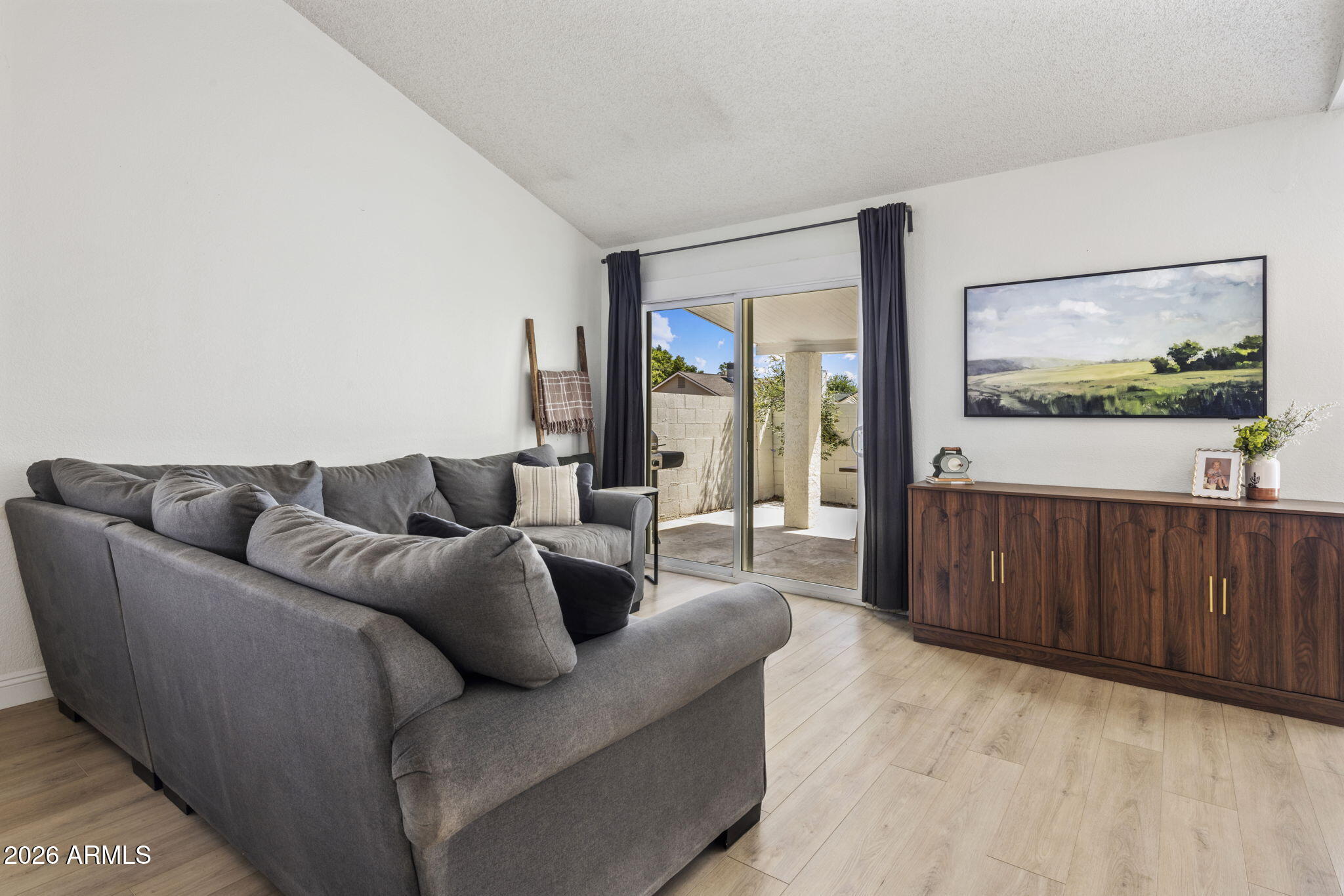 441 S MAPLE Street 16