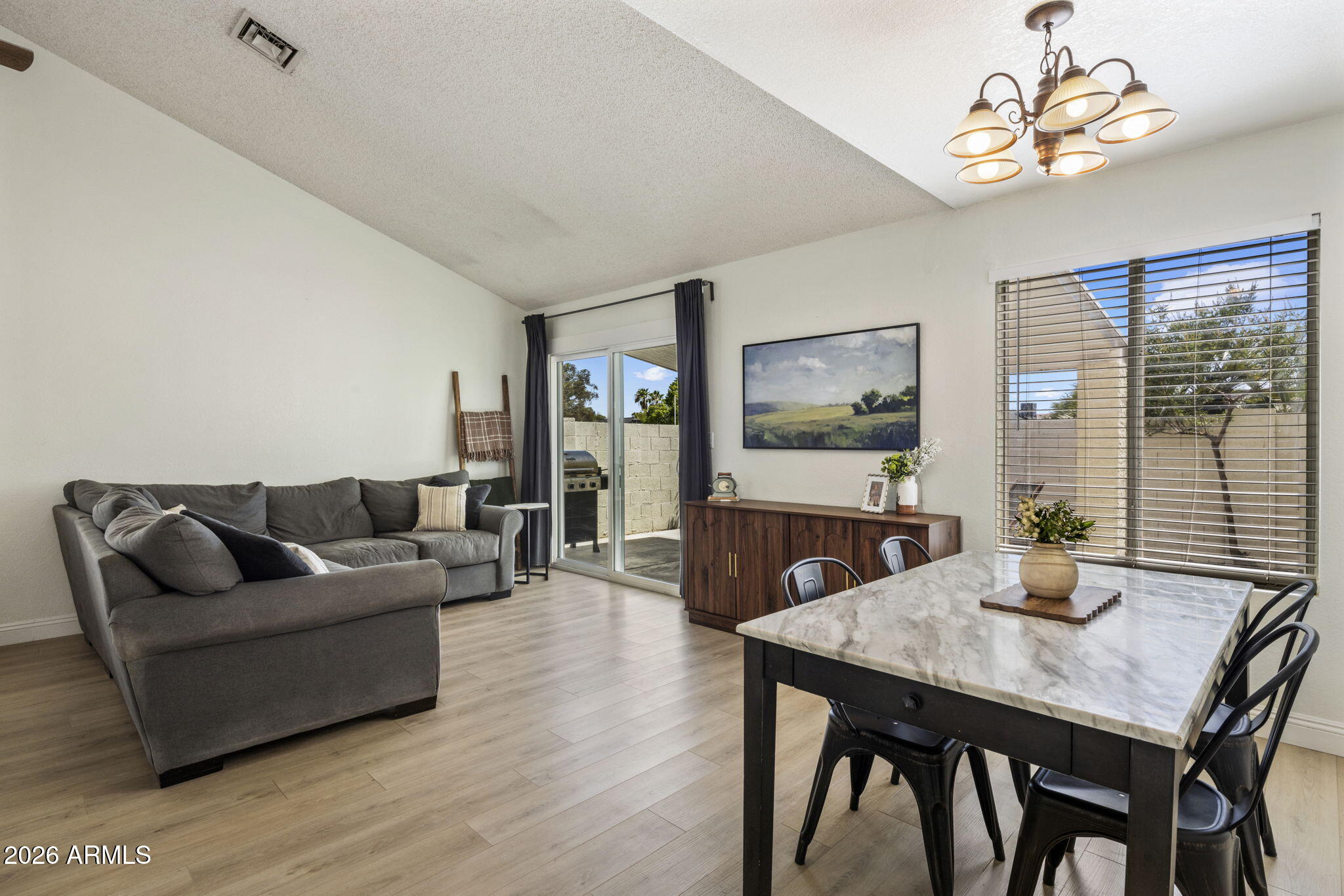 441 S MAPLE Street 16