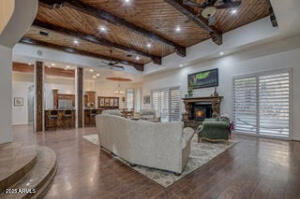 1015 N MONARCH Drive