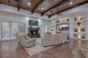 1015 N MONARCH Drive