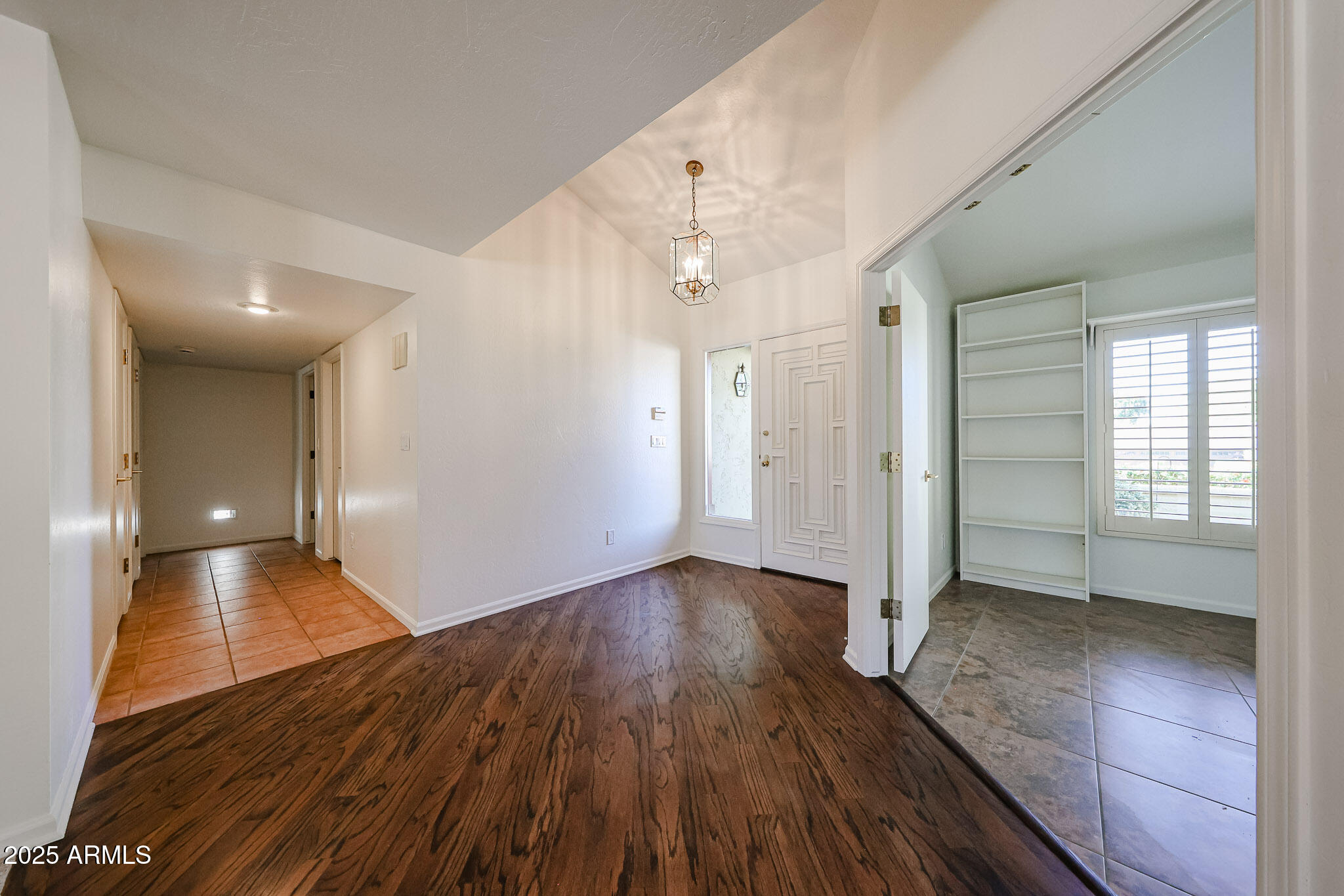 8308 E VISTA DE VALLE --