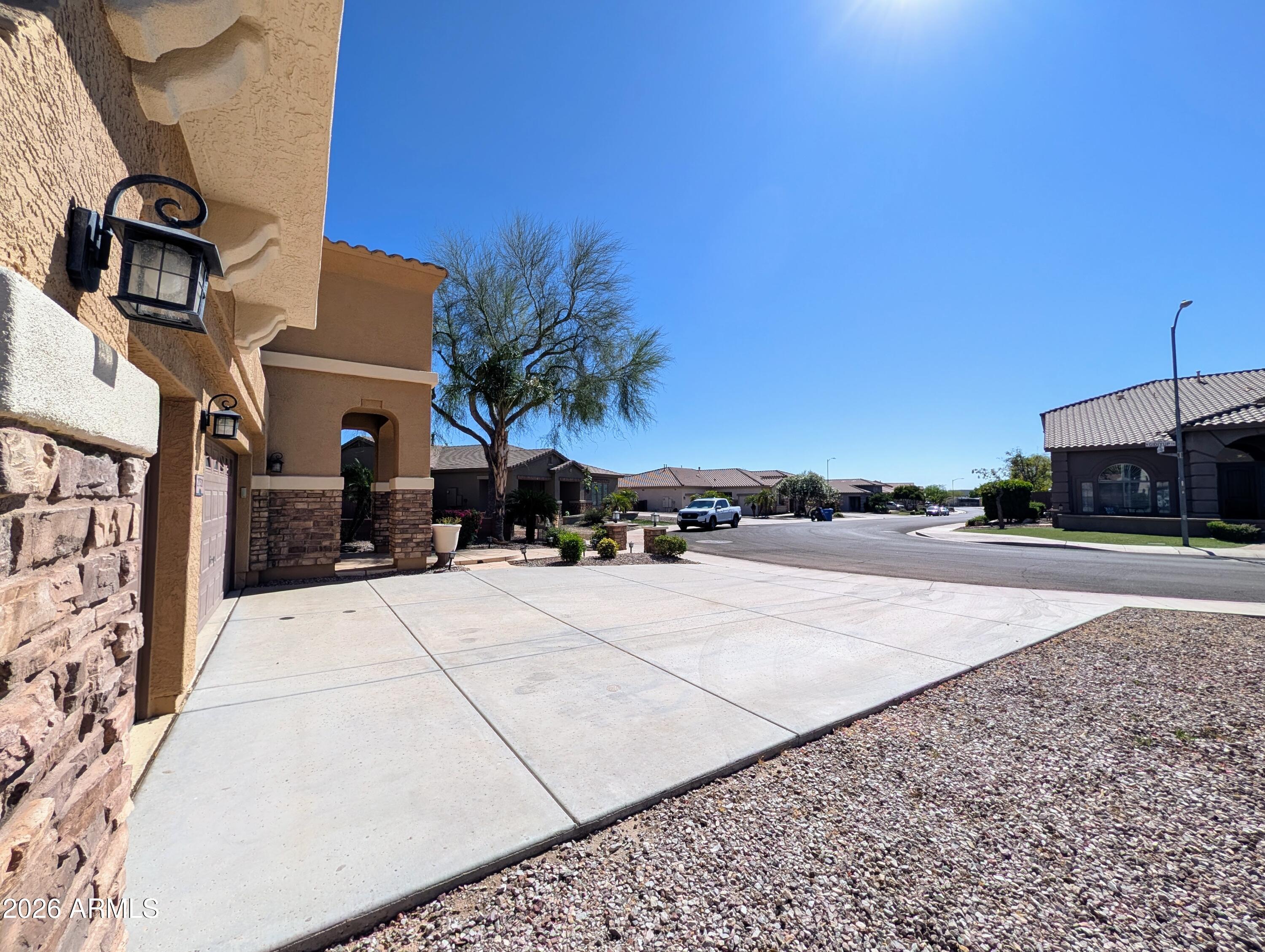 27321 N GIDIYUP Trail