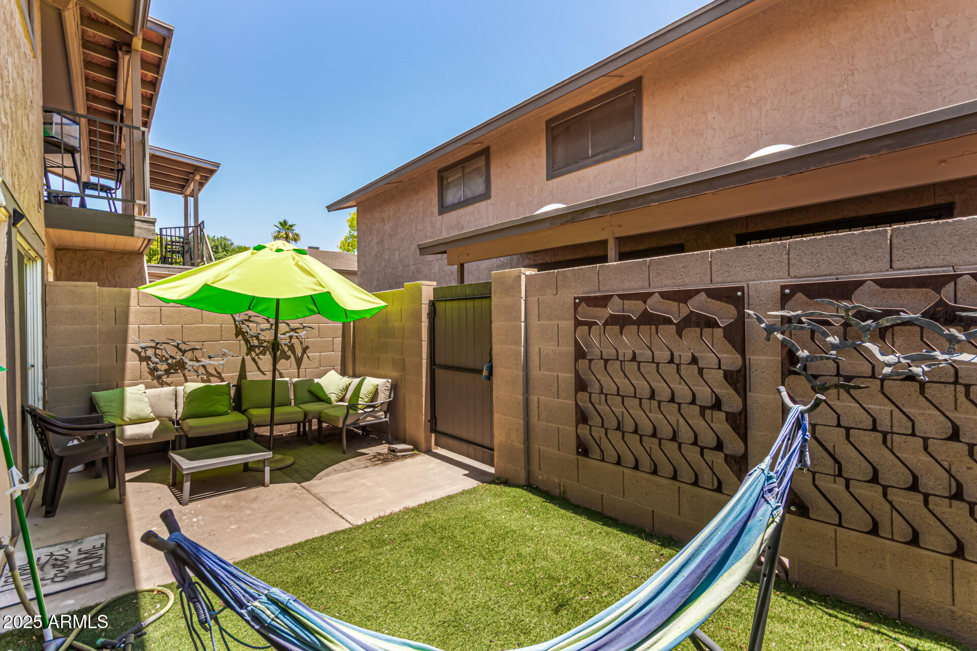 8532 E PORTLAND Street