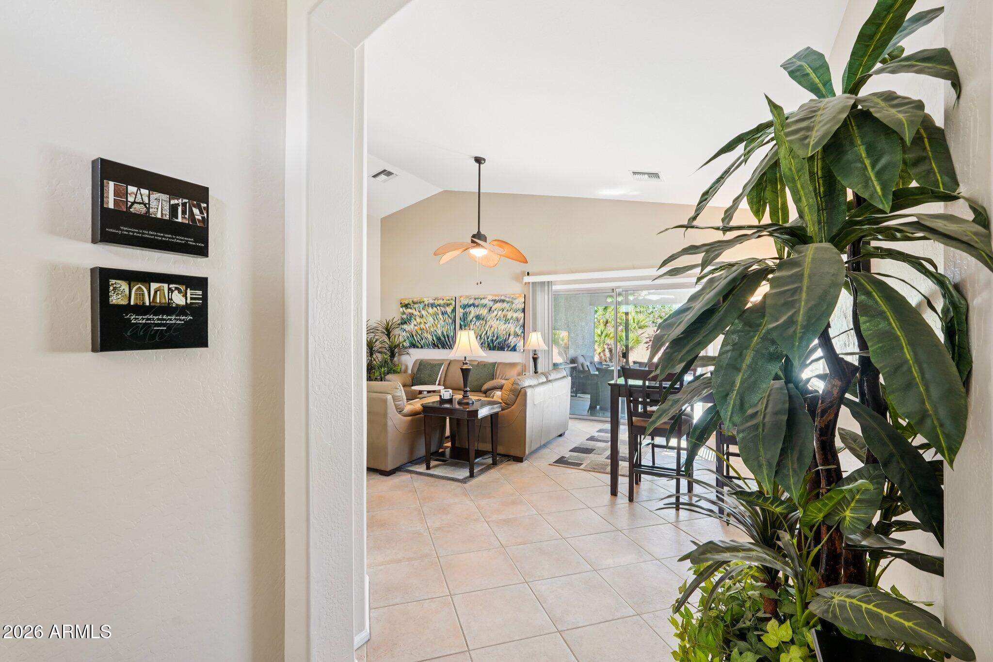 2004 W GOLDMINE MOUNTAIN Drive