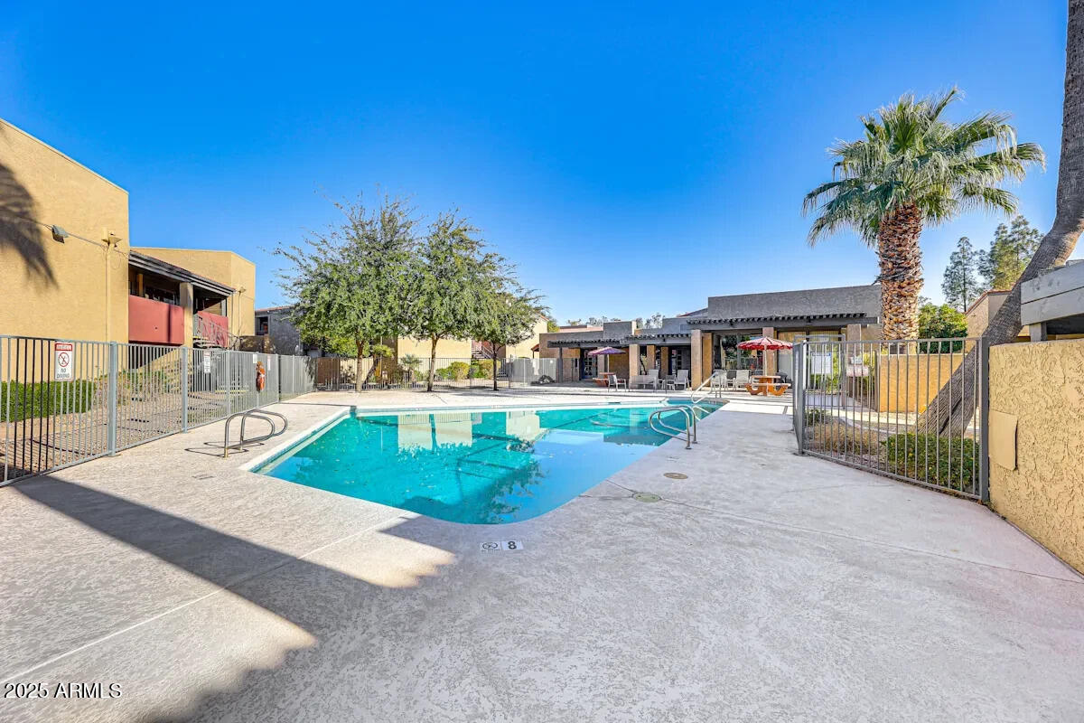 1730 W EMELITA Avenue 1032