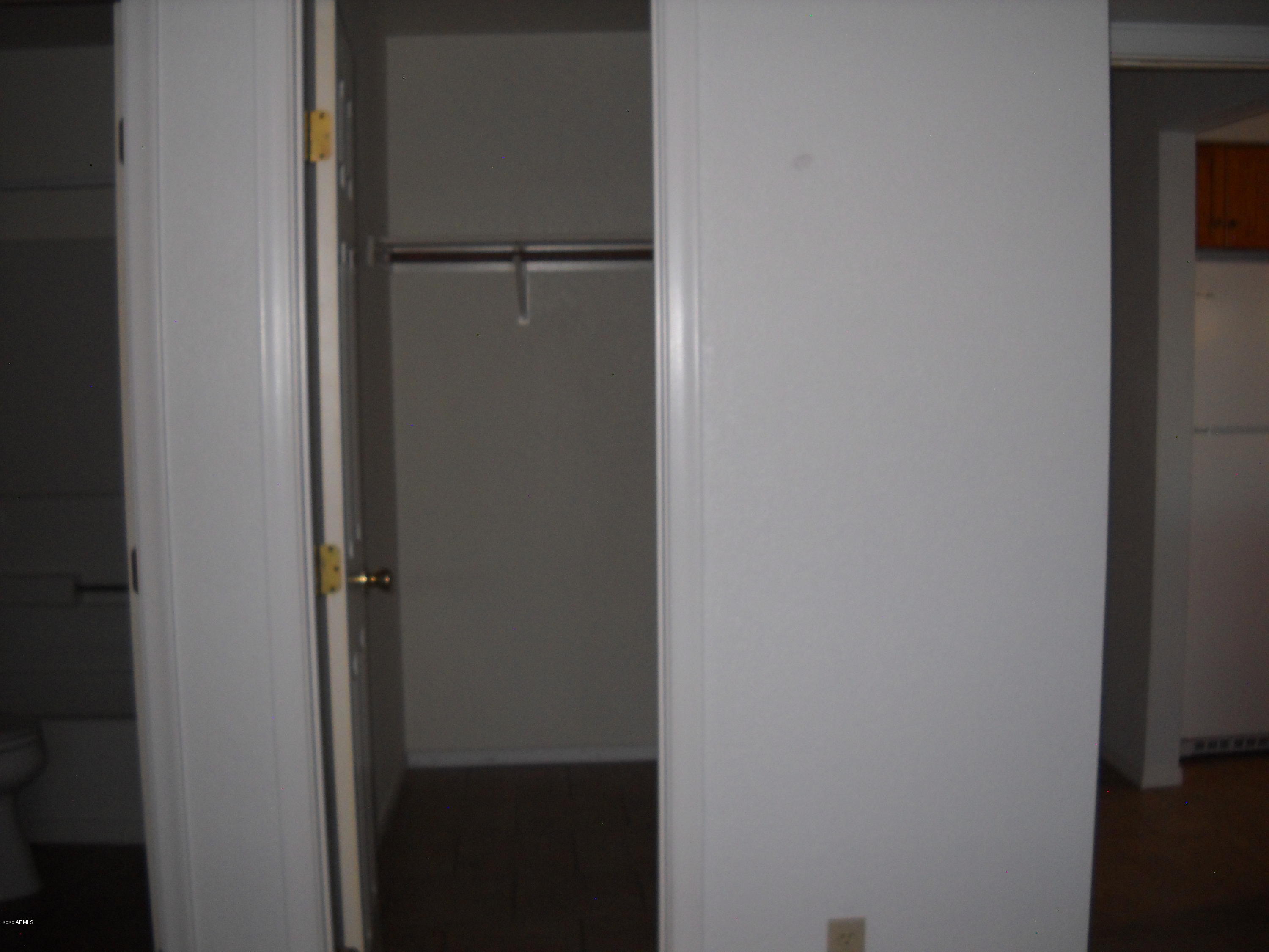 LONDON SQUARE UNIT 2 - Residential