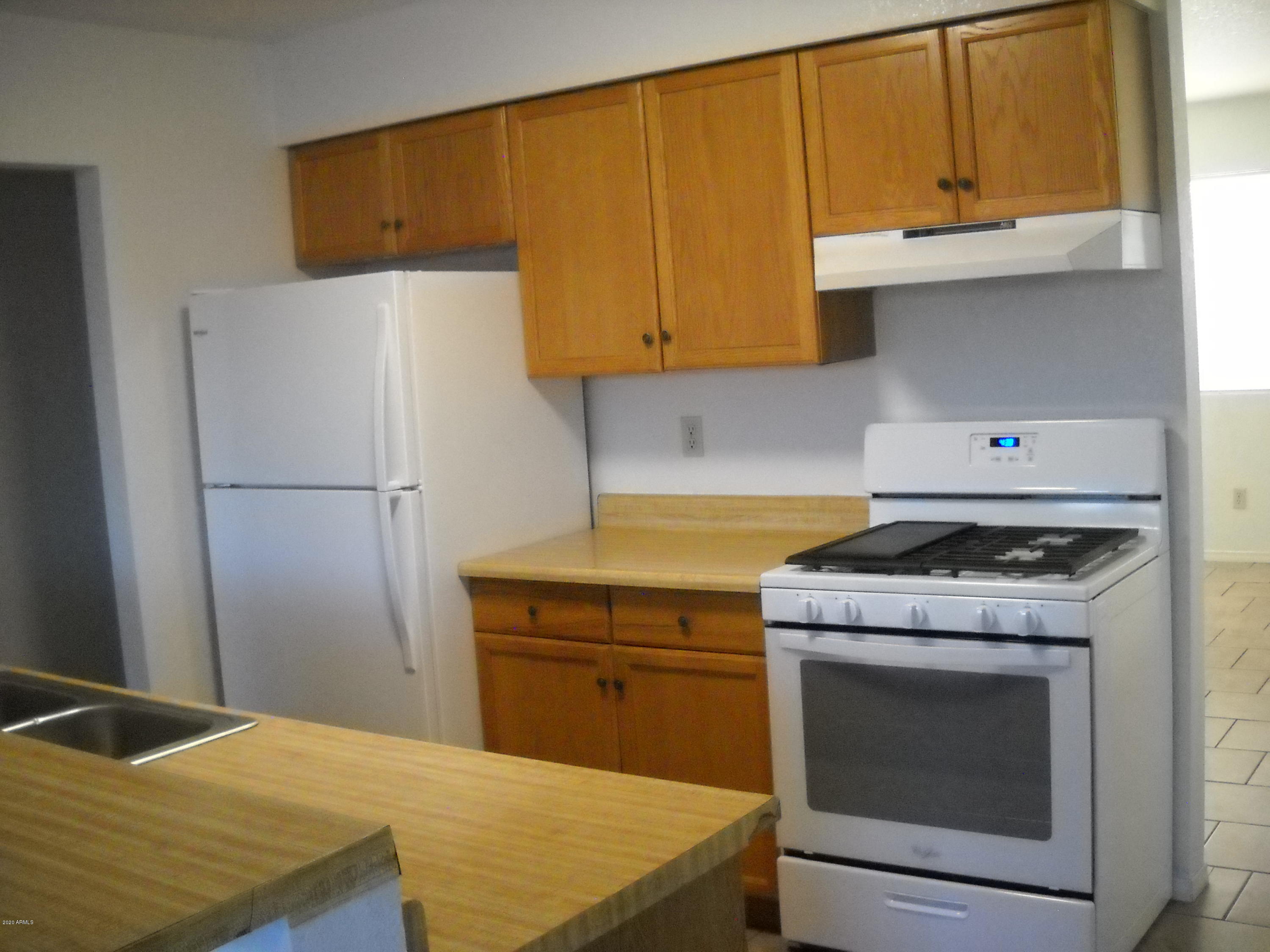 LONDON SQUARE UNIT 2 - Residential