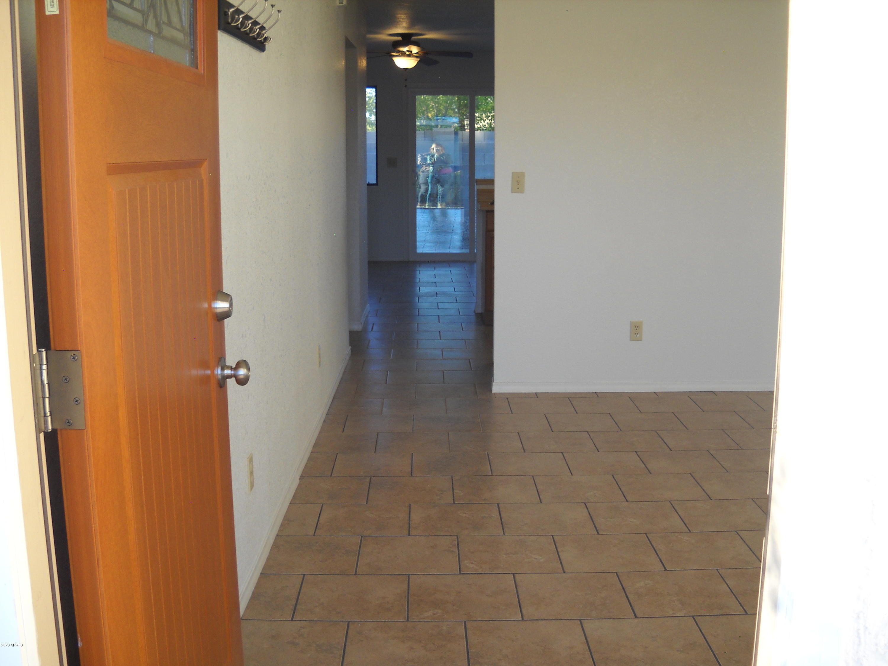 LONDON SQUARE UNIT 2 - Residential