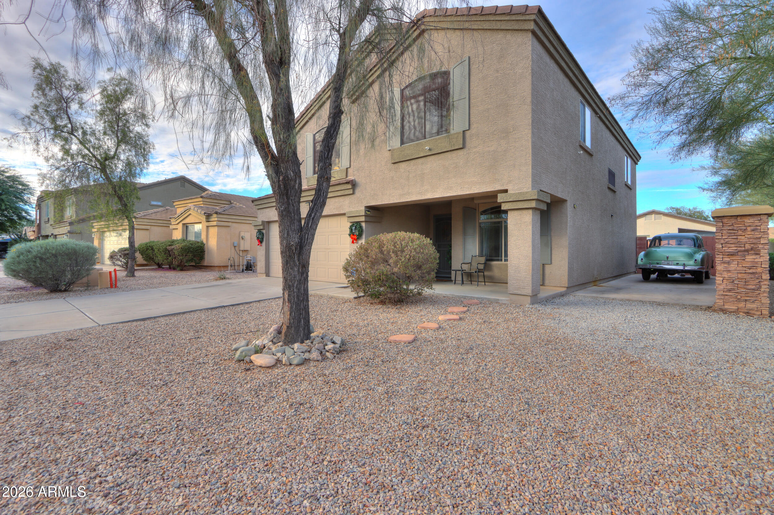 560 W LUCKY PENNY Place