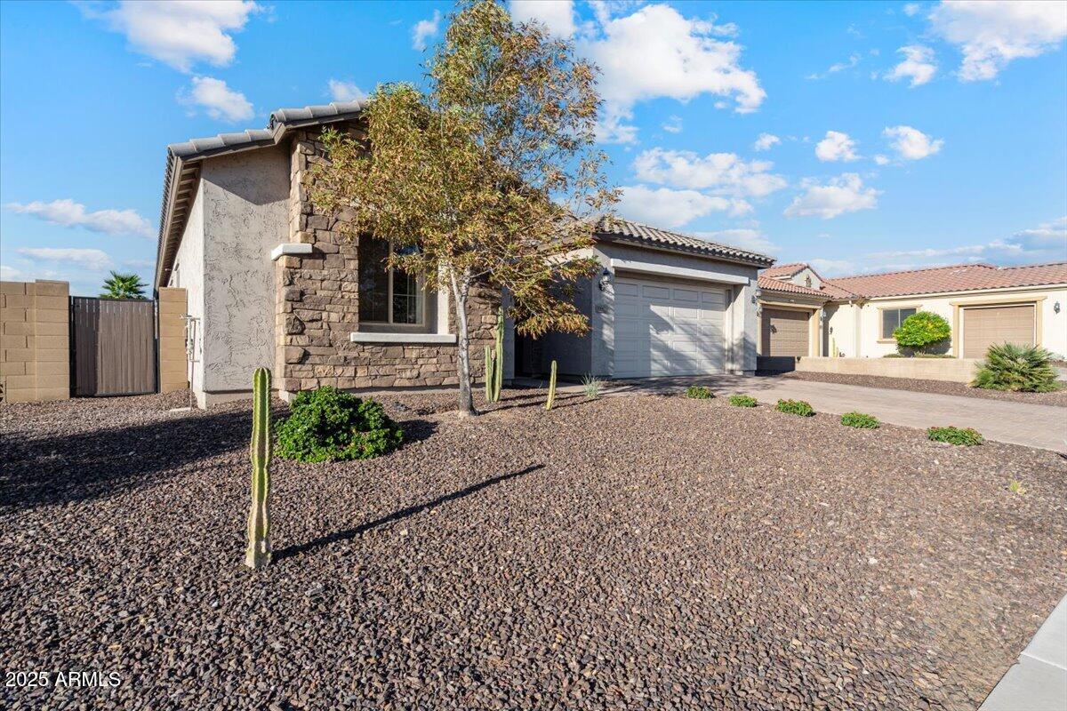 10662 E ENSENADA Street