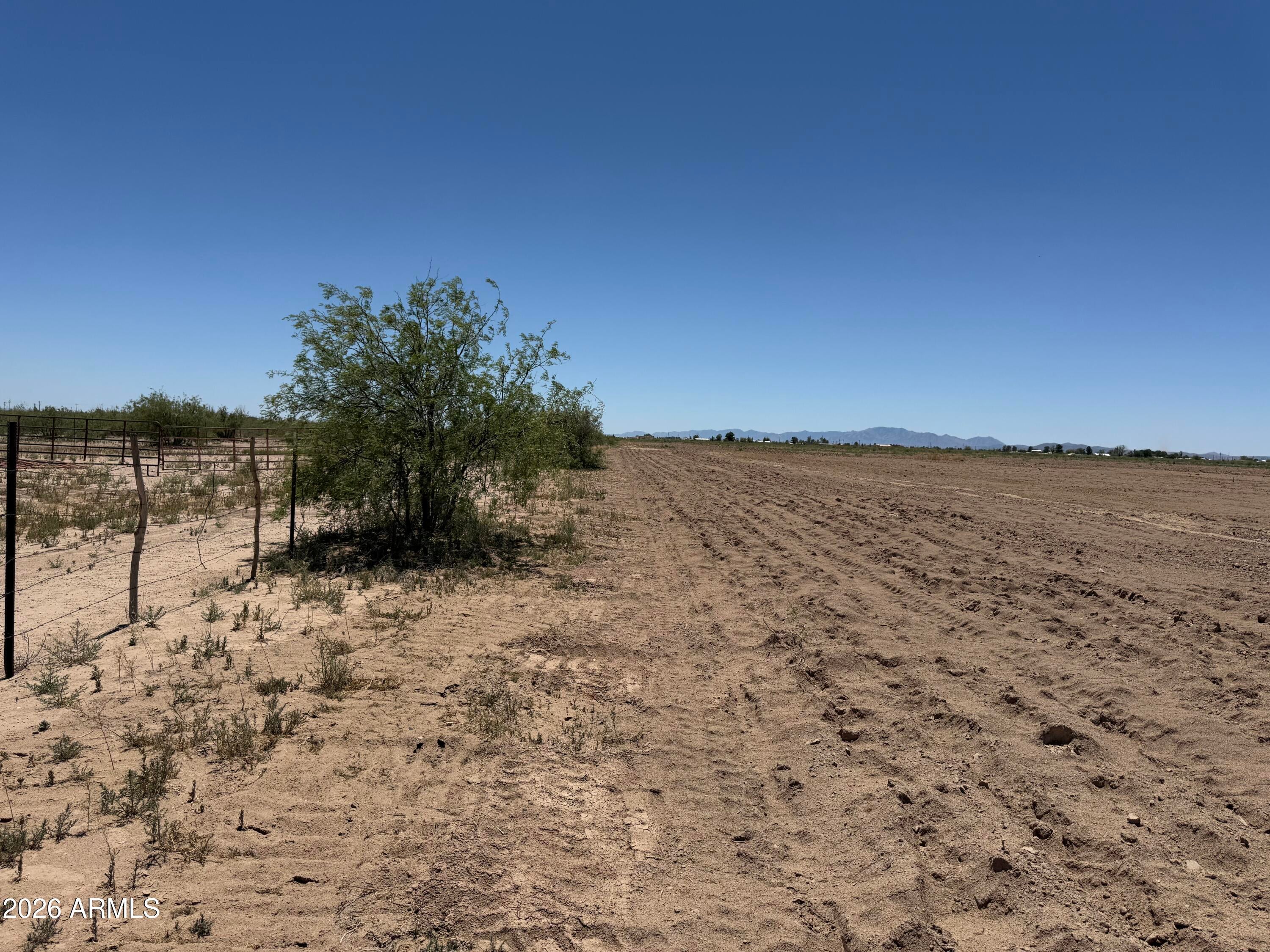 2135 W Old Stewart Road -