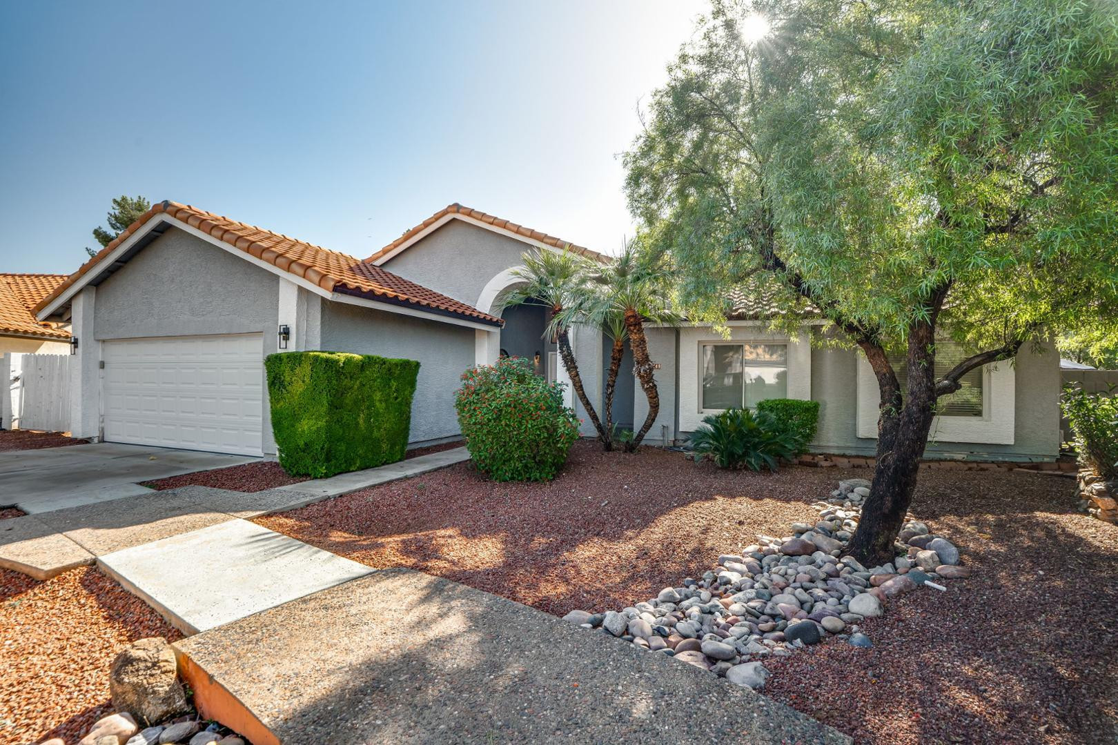 5449 E Phelps Road