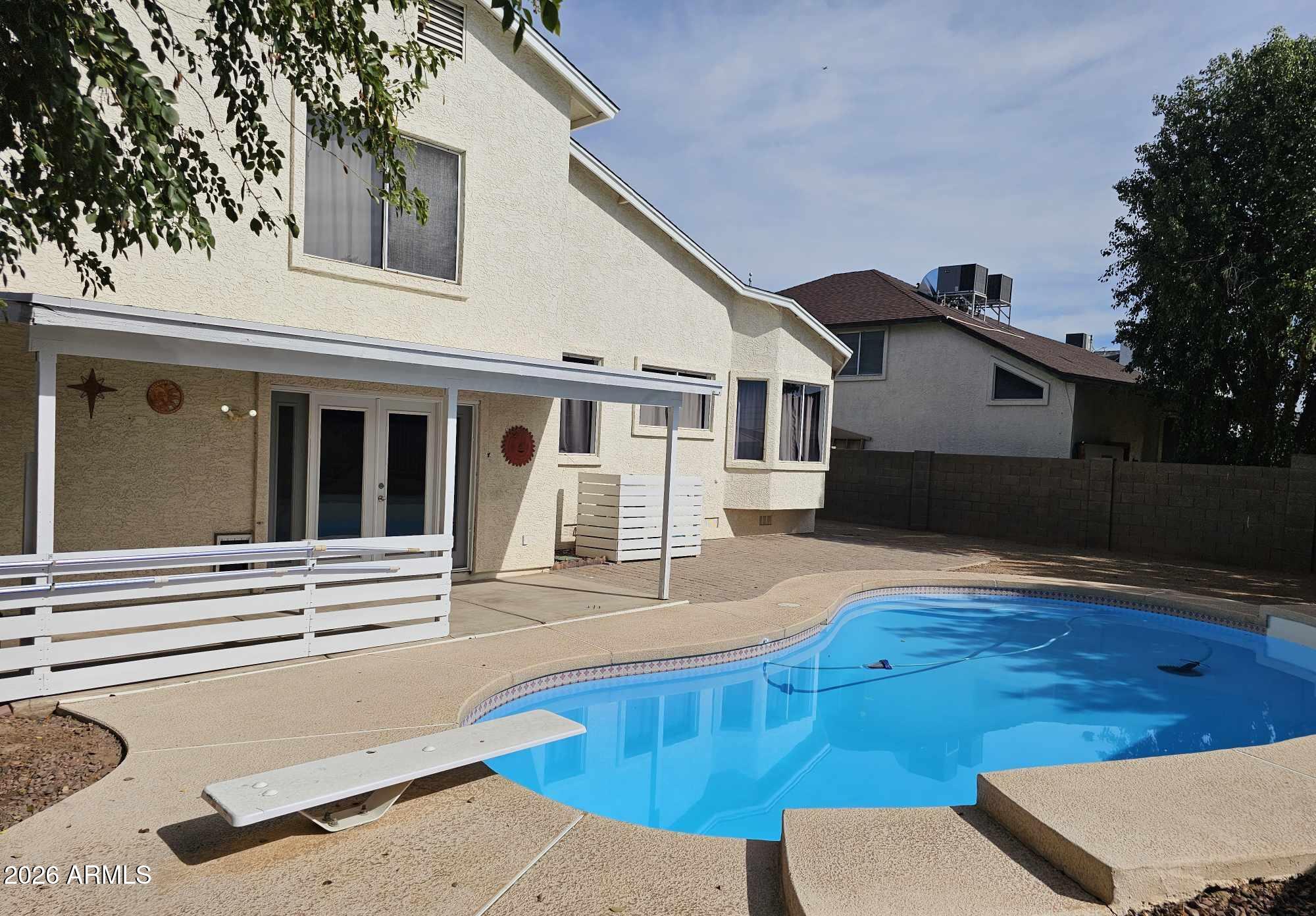 8541 W PERSHING Avenue