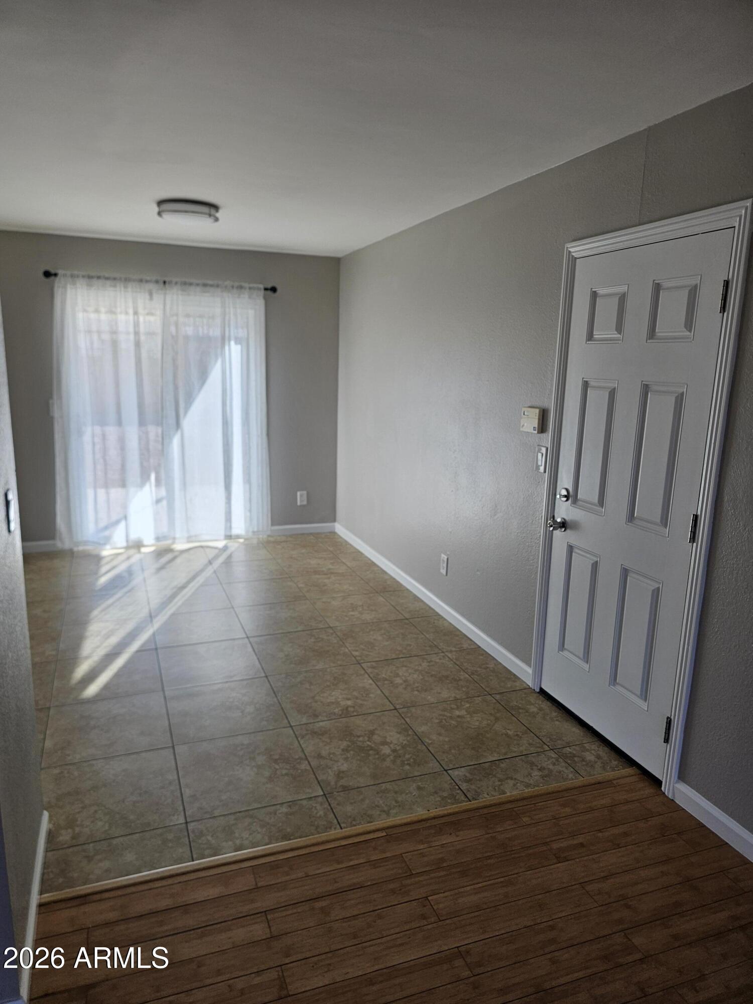 2155 W WICKIEUP Lane