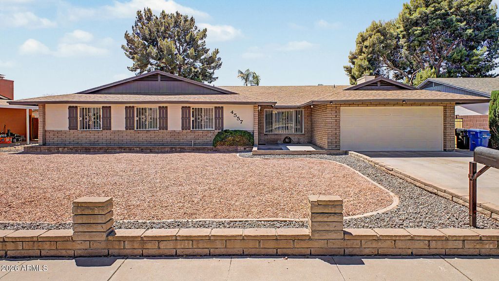 Photo of 4557 W Columbine Drive, Glendale, AZ 85304 (MLS # 7025996)