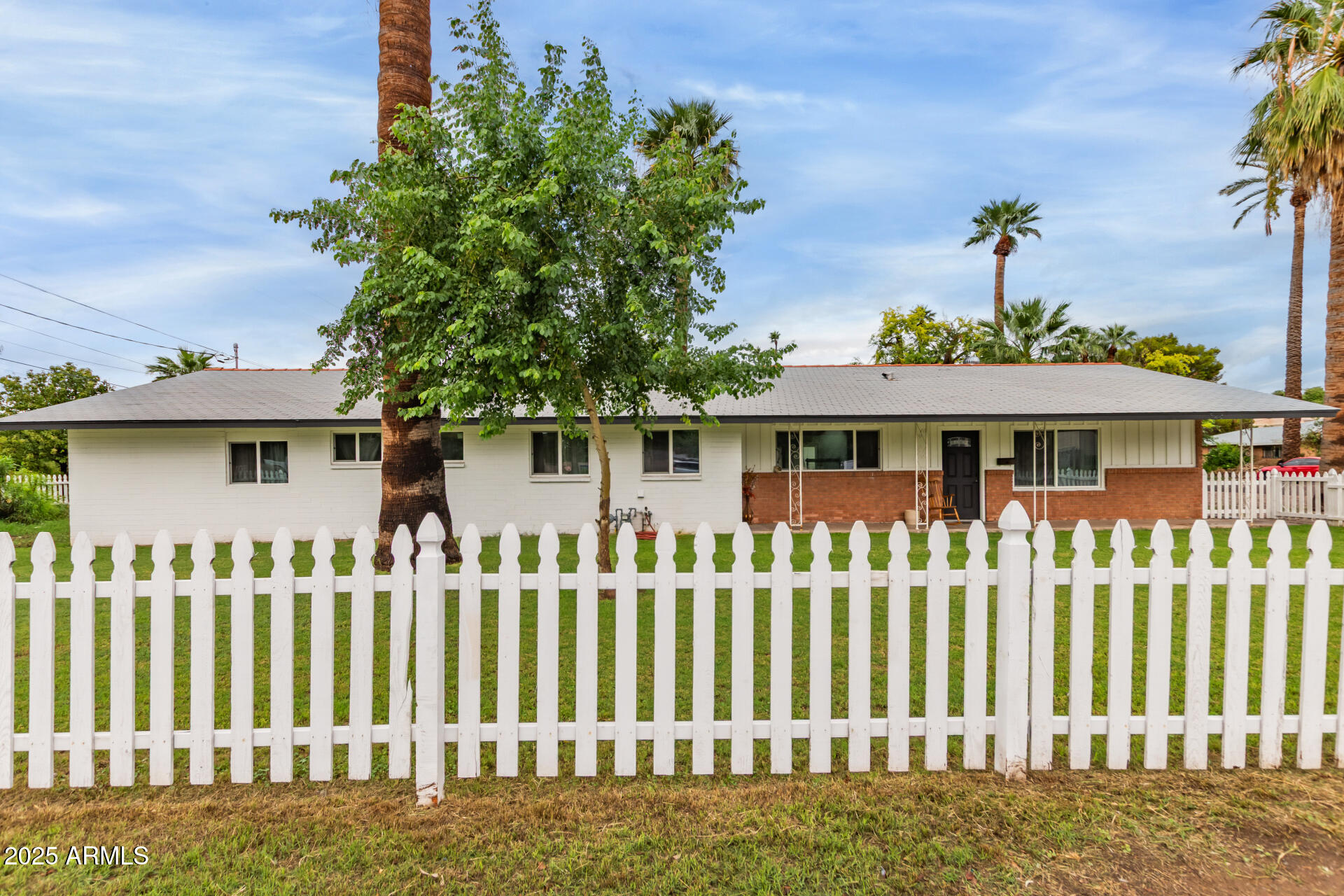 328 E BETHANY HOME Road