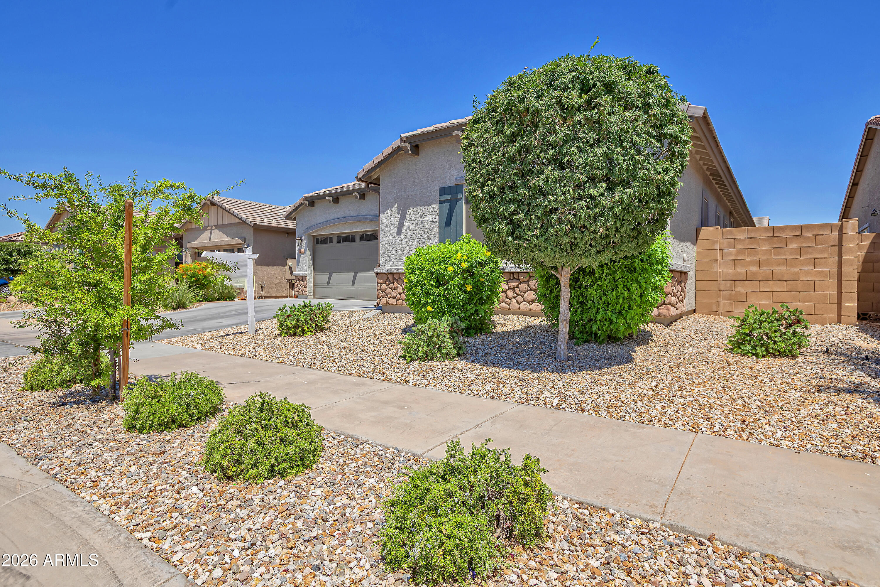 18868 W LAUREL Lane