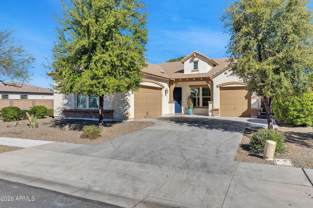 Photo of 3880 E Horseshoe Place, Chandler, AZ 85249 (MLS # 7018478)